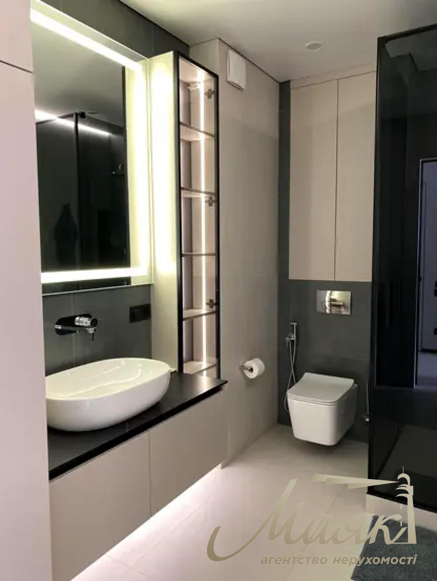 Аренда 2к квартиры 51 м², ЖК Новопечерська Вежа, ул. Михаила Бойчука,