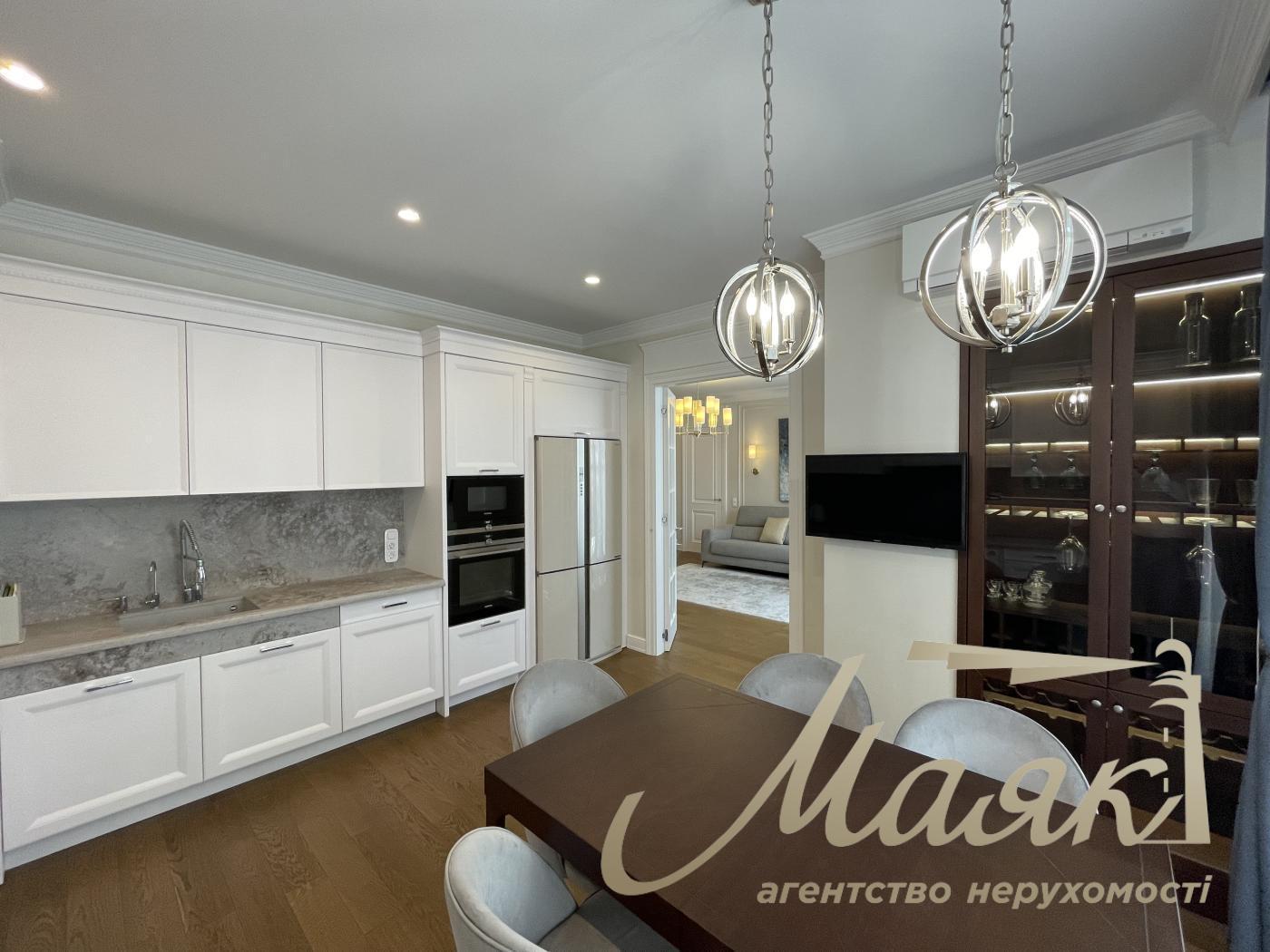 Аренда 3-х комнатной квартиры в ЖК Бульвар Фонтанов, Печерск