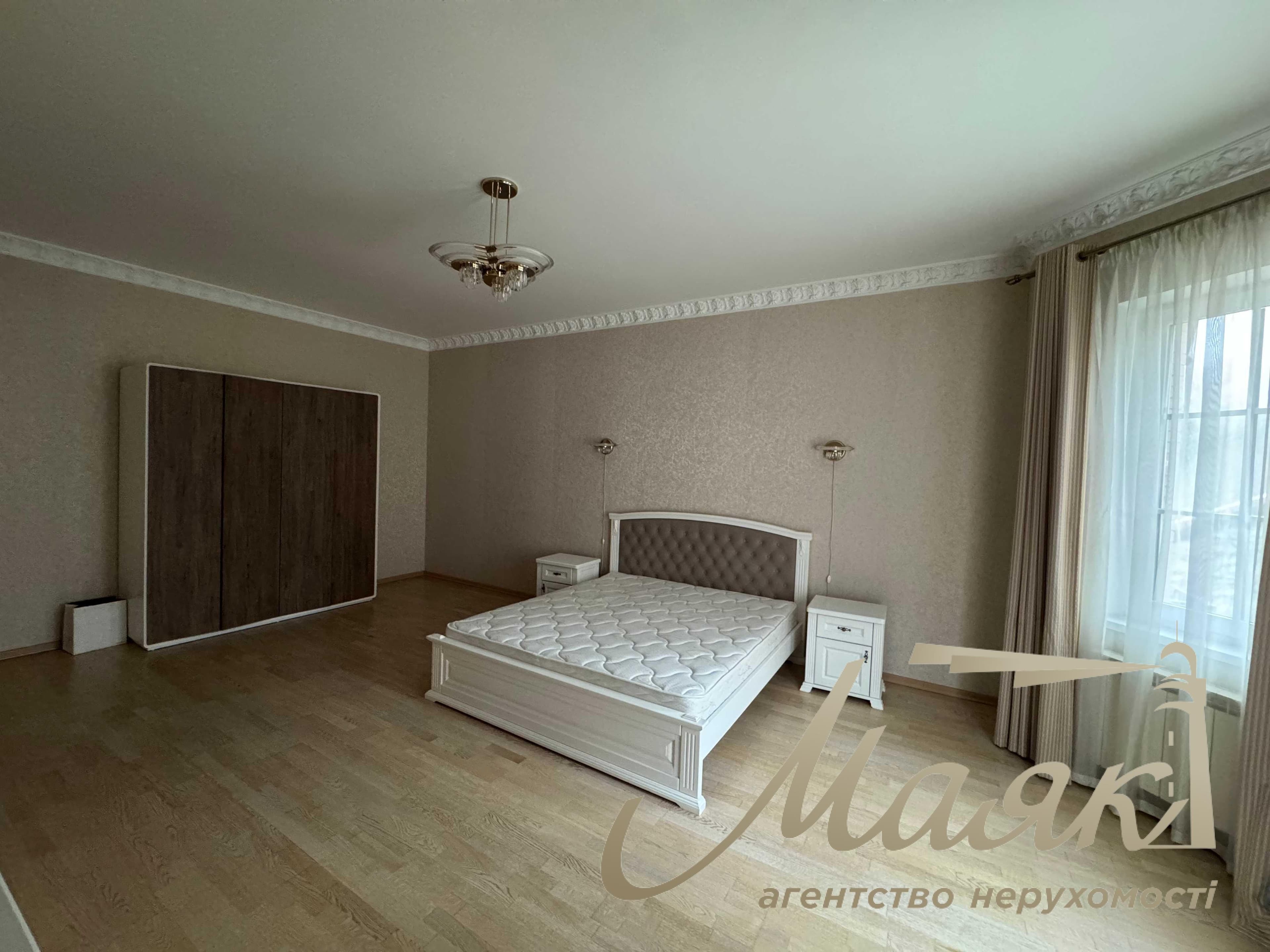 Аренда таунхауса 427 м² с видом на Ботанический сад, Печерский район