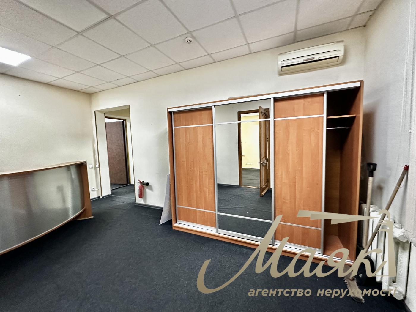 Rent Office 180m2, st. Lumumba Patrice, Pechersk