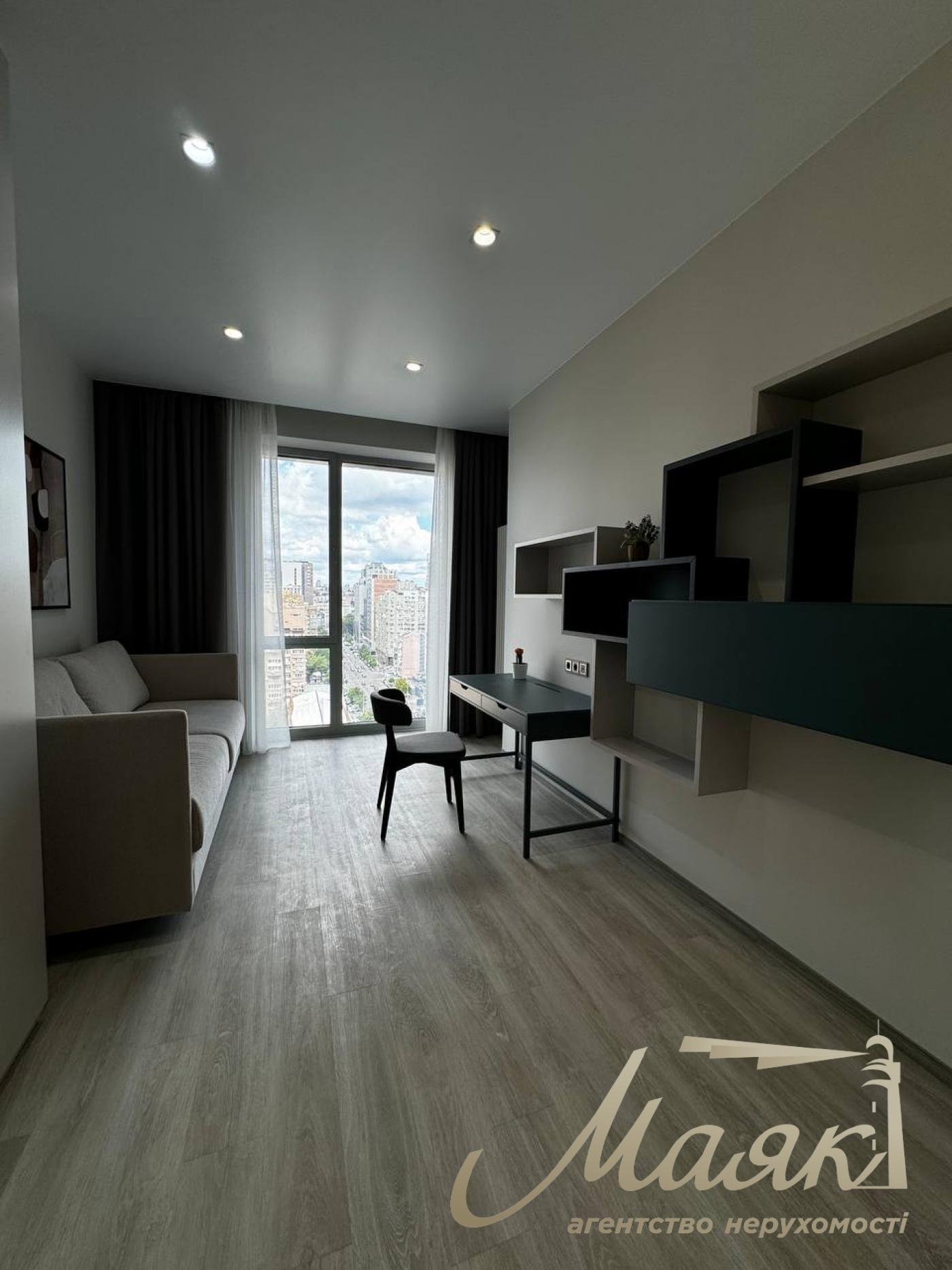 Rent of 4-room apartment, residential complex Atlantic, Antonovicha (Gorky) street, Vladimirsky market.2