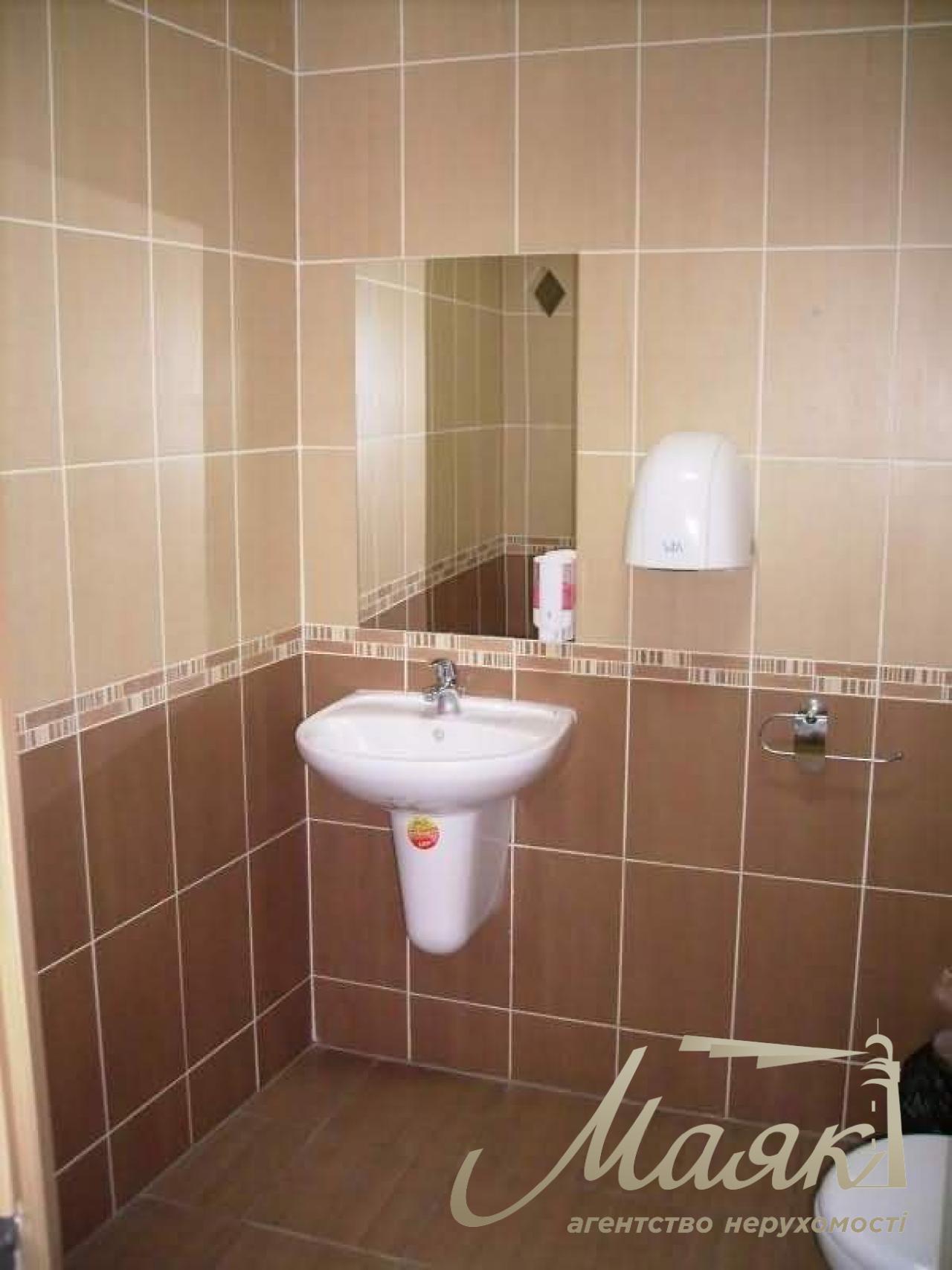 Продажа элитного здания 1005 кв.м на Воздвиженке.