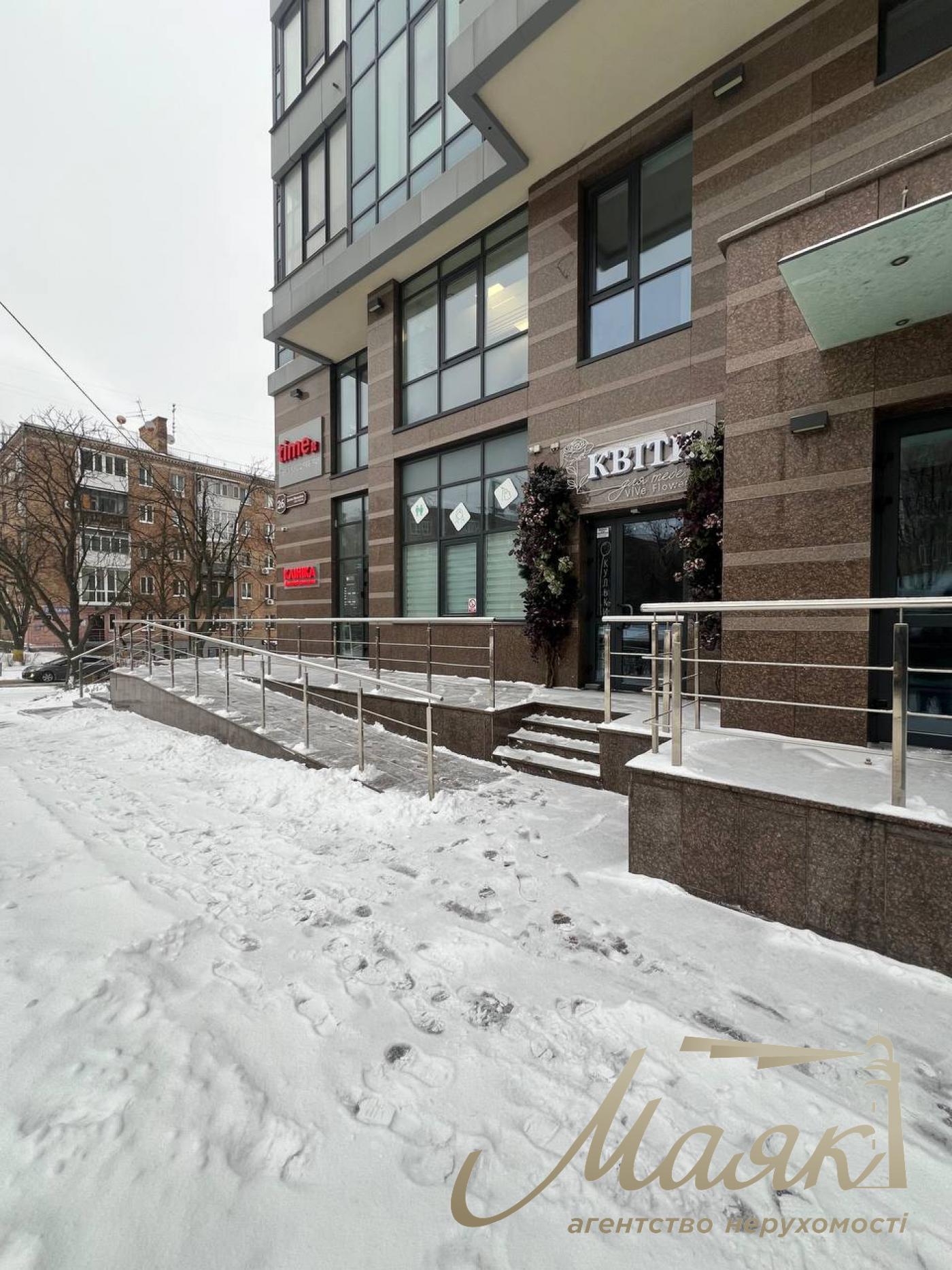 Продаж фасадного комерційного приміщення 40 м.кв. ЖК Річмонд, Печерськ