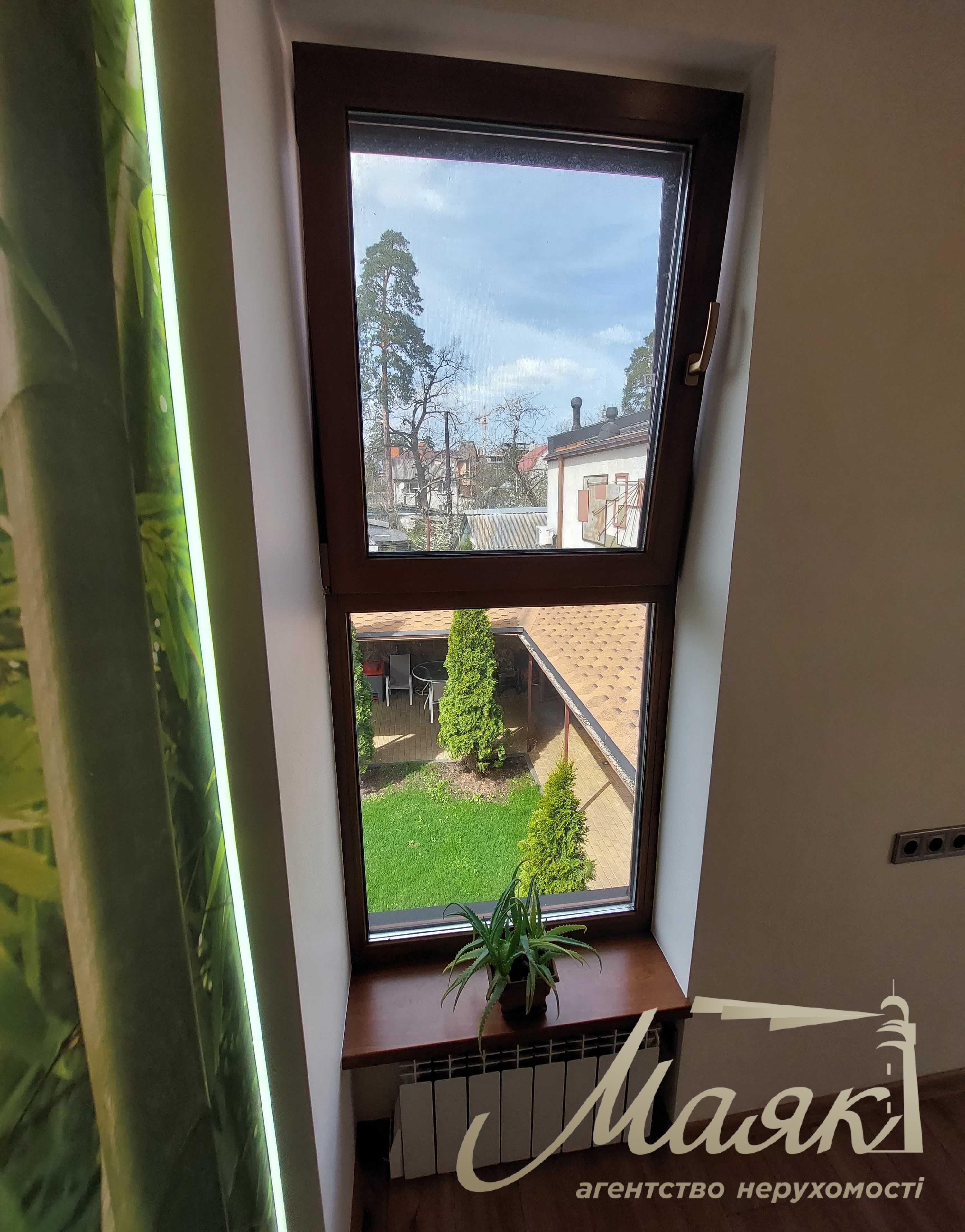 Оренда дизайнерського будинку 120 м² з доступом до бункерних апартаментів, сауною і великою терасою, Пуща-Водиця, Київ.