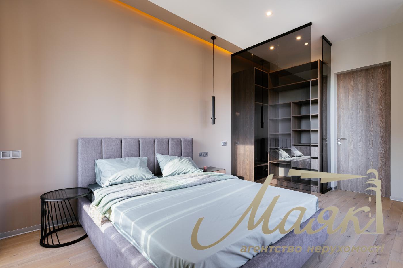 Продаж 3х-кімнатної квартири 86 м2 в ЖК "ЖК RESIDENT Concept House" Володимирська 86а, Київ