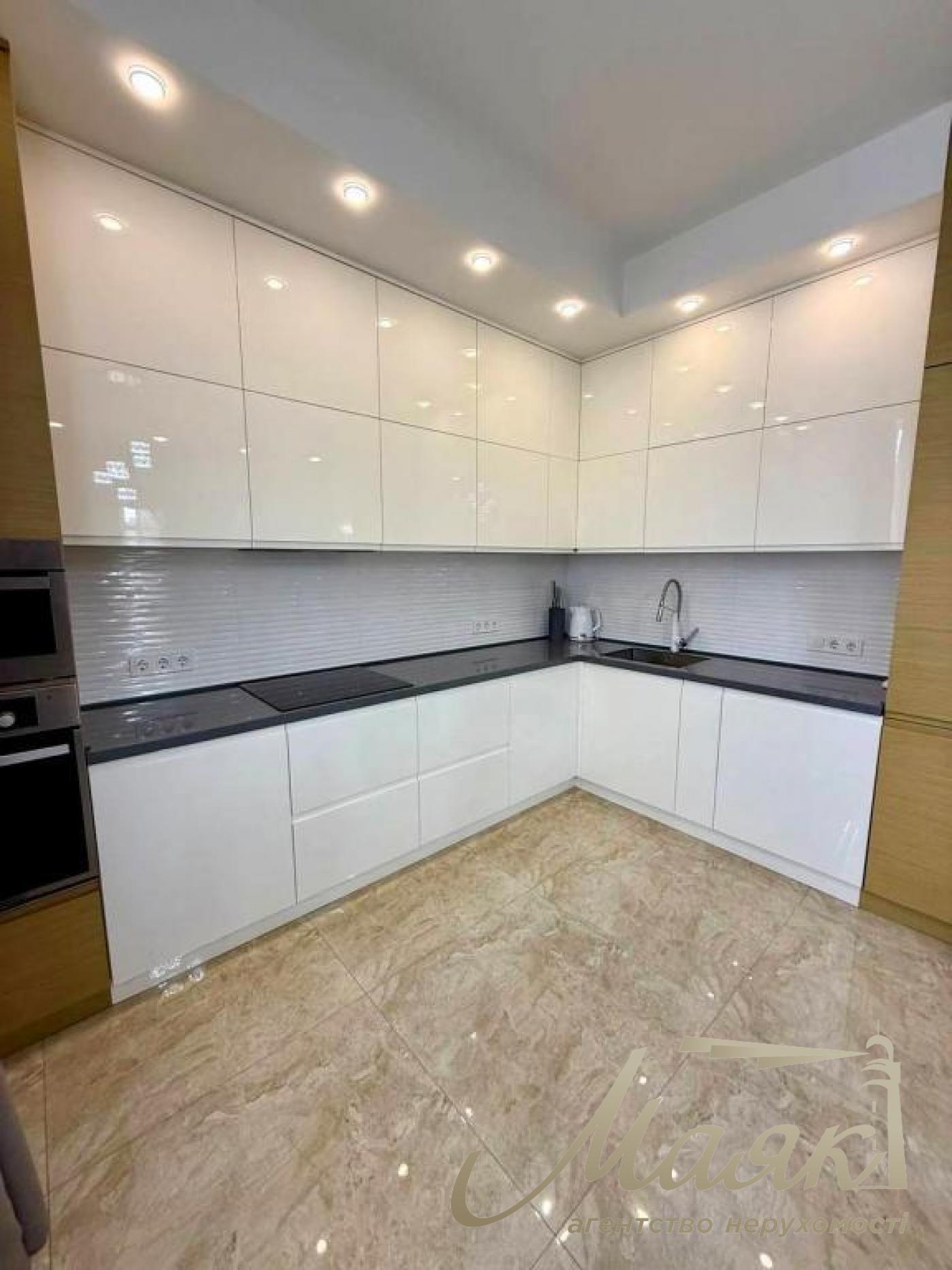 Rent 2-bedroom apartment in the historical center, Koninsky St. (Turgenevskaya)