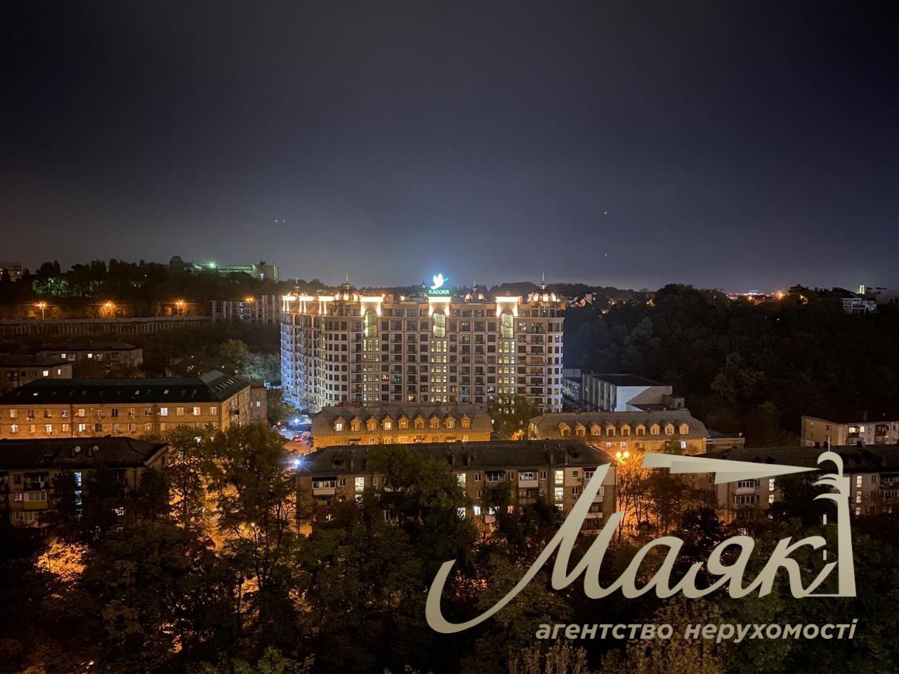 Spacious apartment 119m2 in residential complex 52 Zhemchuzhina