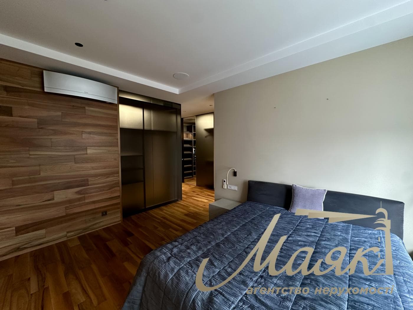 Аренда видовой 5-комнатной квартиры (230м2) в ЖК "Chelsea Tower", ул. Деловая 4, Центр, Печерский район