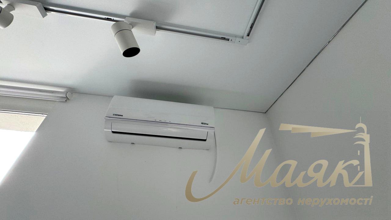 Commercial premises for rent in LCD Faina Town, Salutnaya street 2 -B