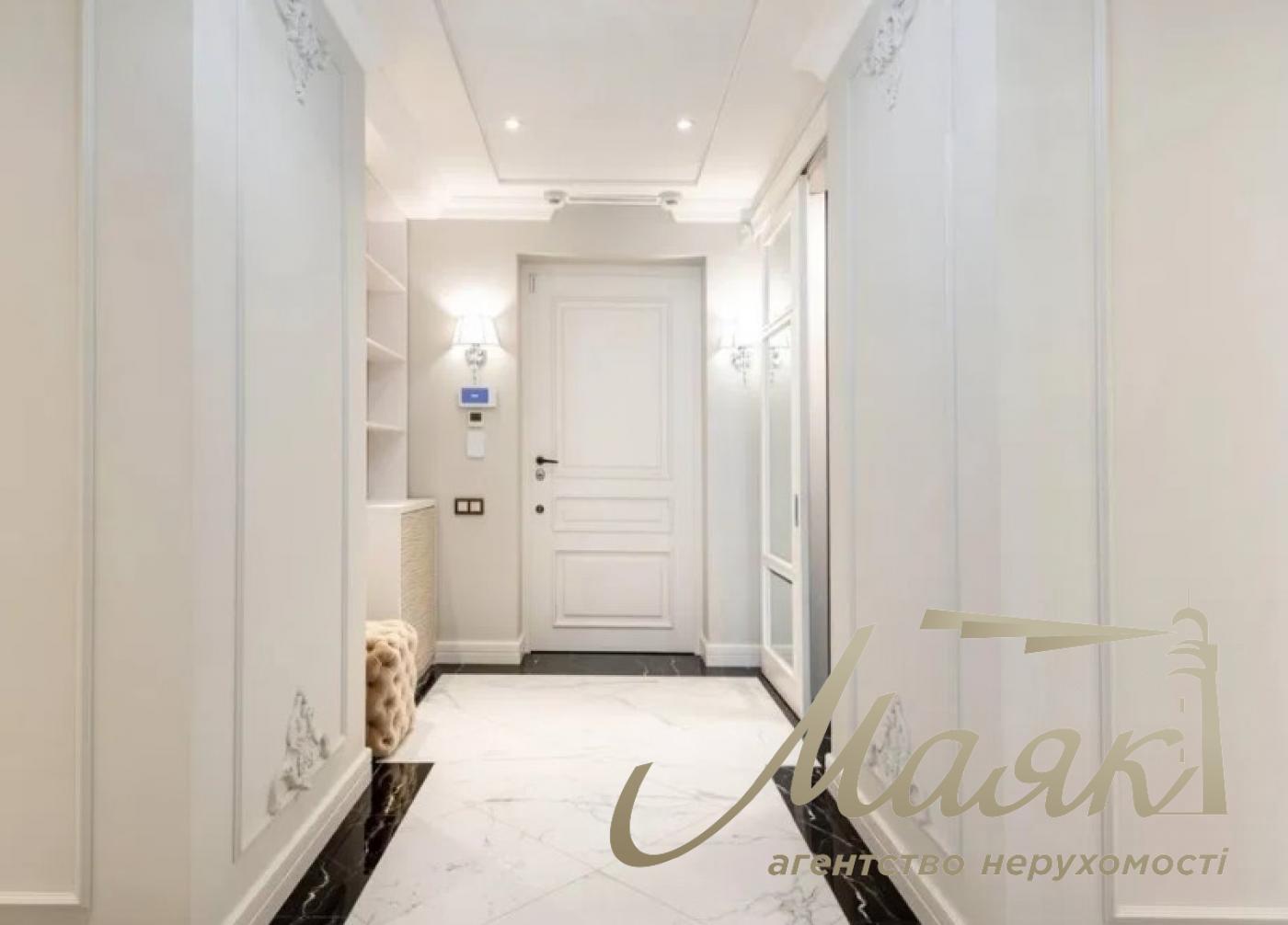 Rent 3-room apartment residential complex Lipska Vezha st. Institutskaya 18a