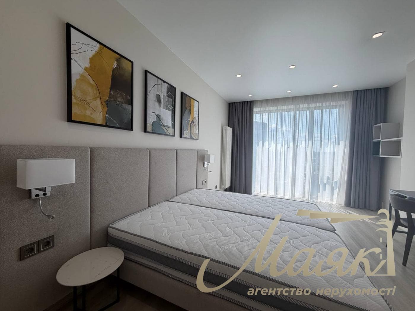 4-room apartment for rent in the Atlantic Residences complex, 118 Antonovycha St., Downtown.