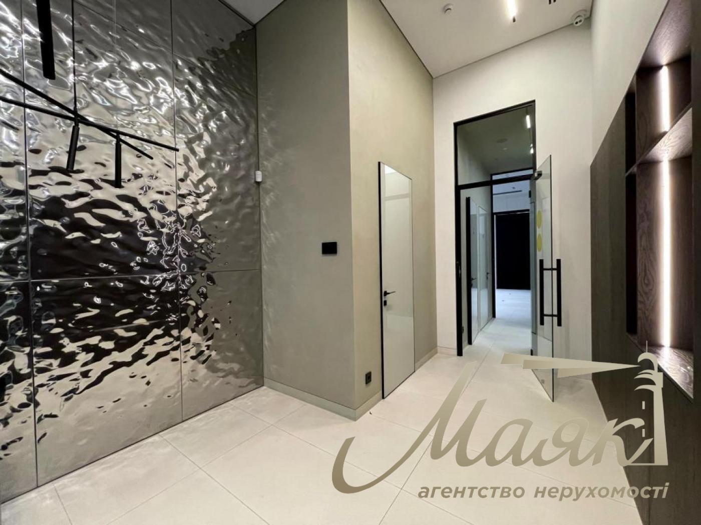 Оренда комерційного приміщення 267 м.кв ЖК Нова Англія