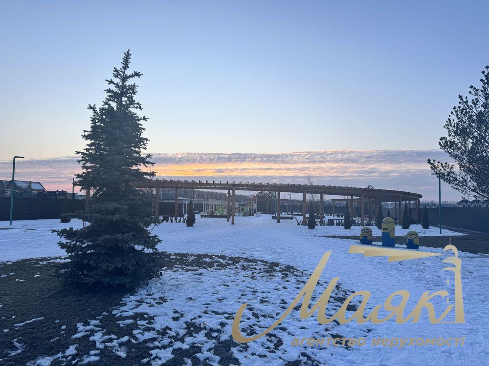 Оренда 2-х поверхового будинку 118м2, у КМ Beverly Hills