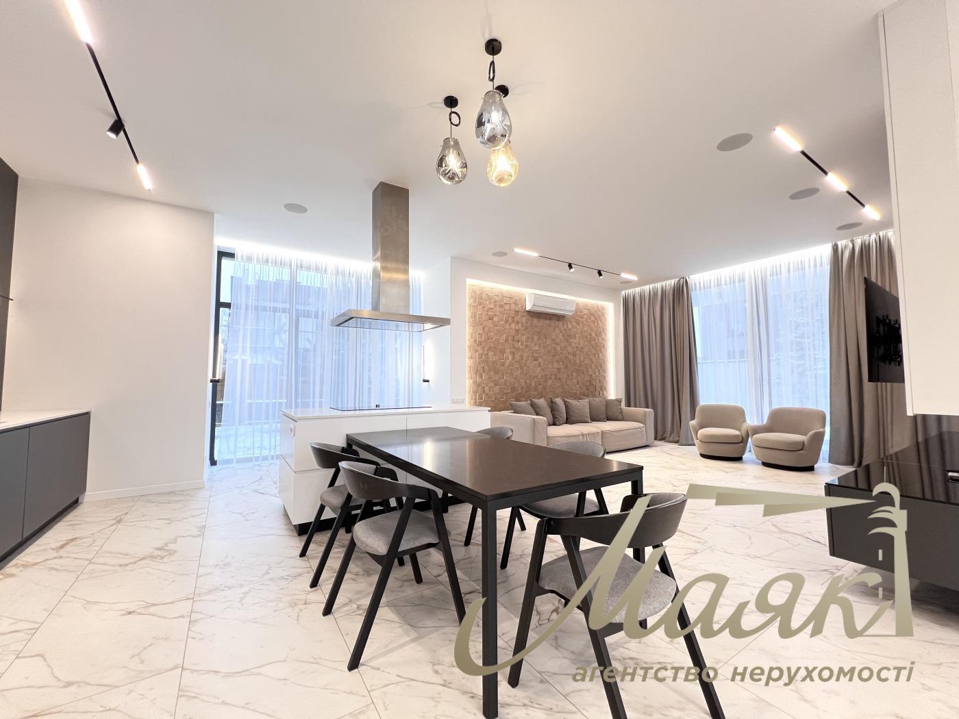 Оренда заміського будинку на Осокорках у котеджному містечку "Блакитна Лагуна"