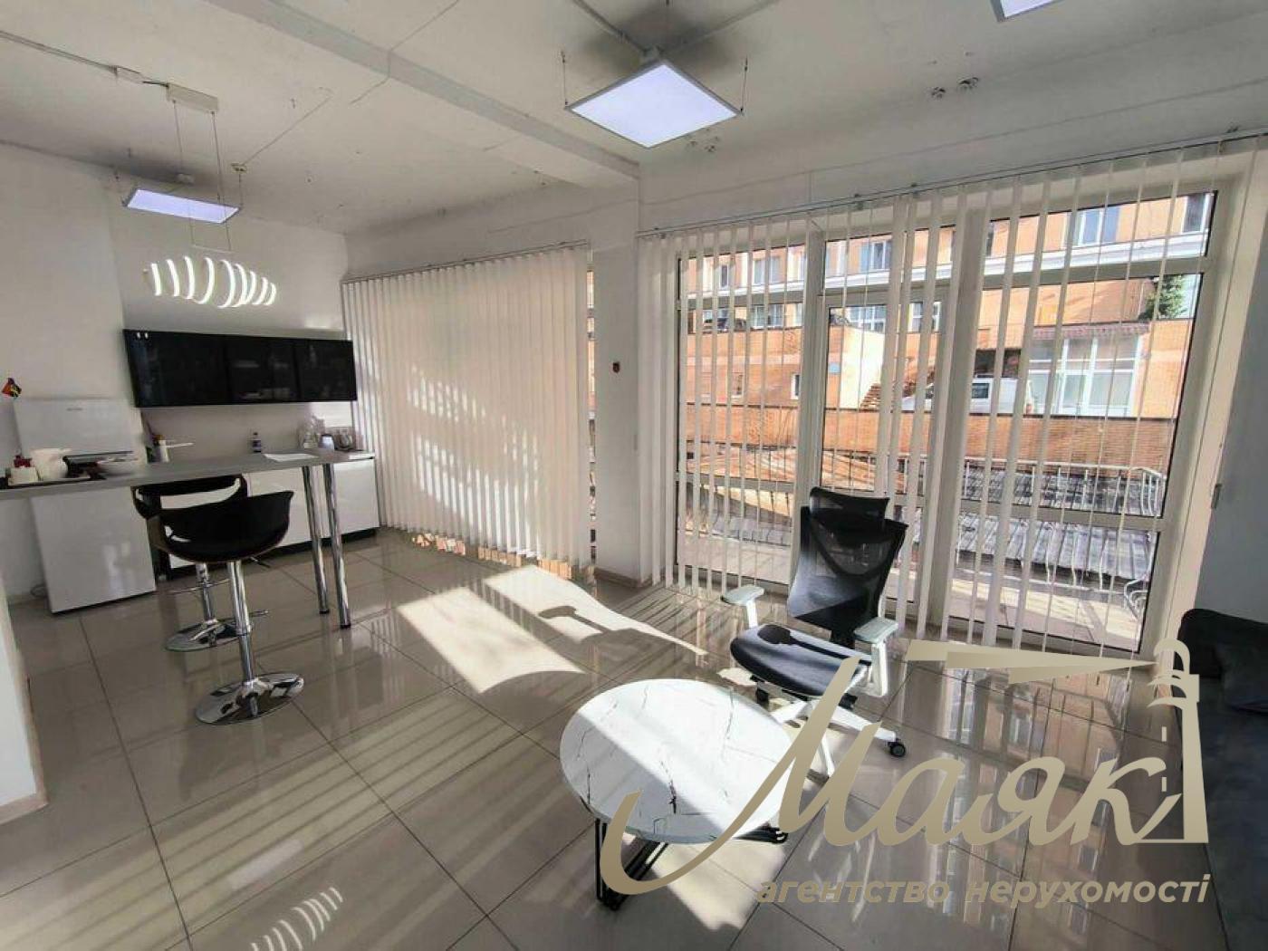 Office for rent 95 sq.m. Pechersk, Center