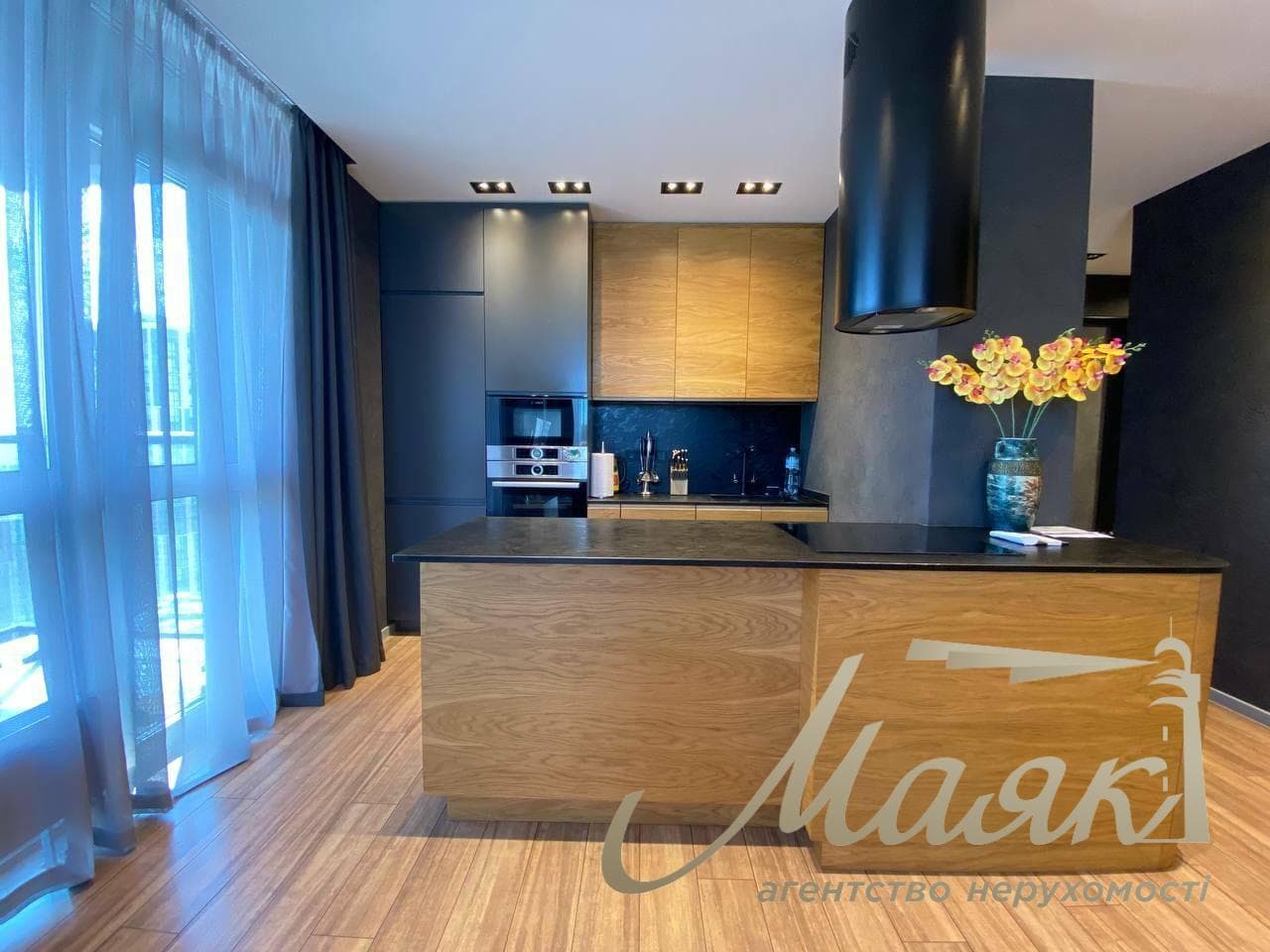 Продаж 3-кімнатної квартири площею 80 м² у ЖК «Французький квартал 2», вул. Предславинська, 55а, Печерський район.