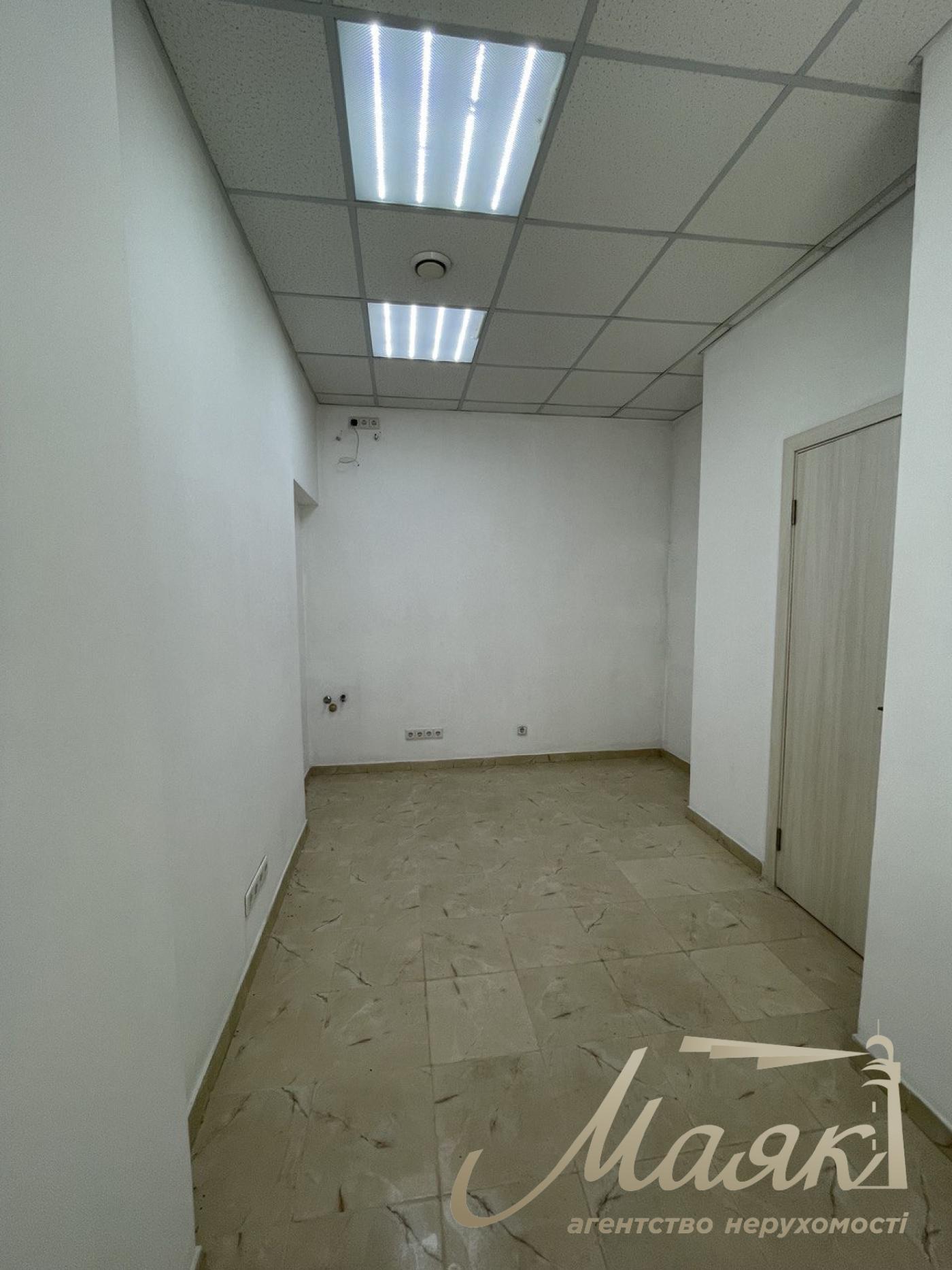 Rent of facade premises 75 sq.m, Antonovycha st. 157. Center. Kyiv