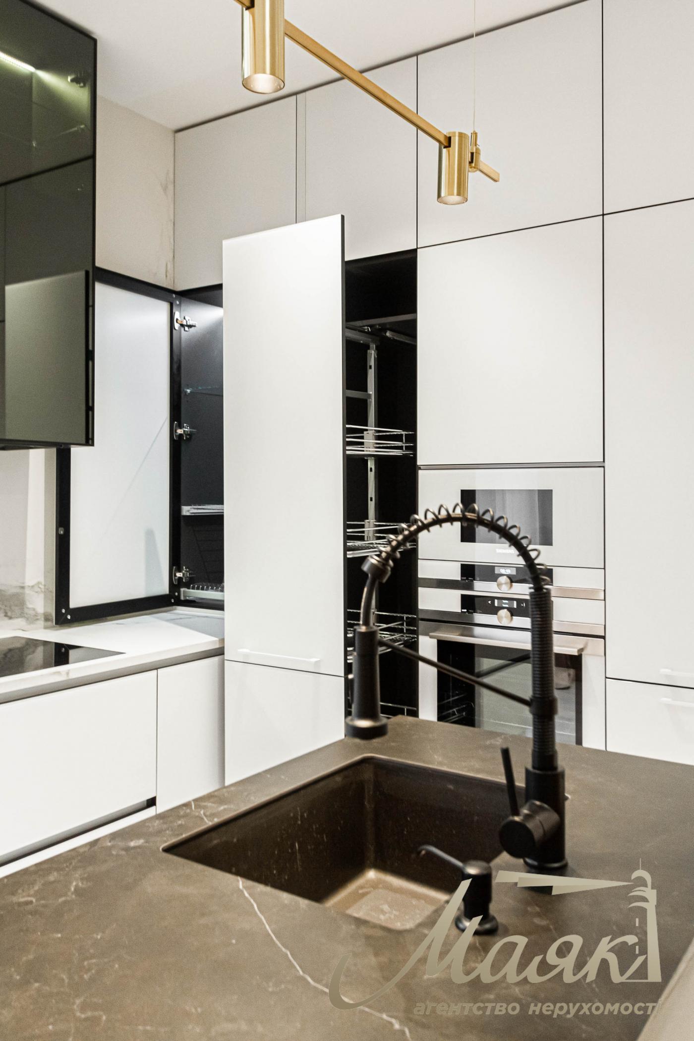 Rent 3k apartment Residential Complex Boulevard of Fountains, 100m2 Sapernoe Pole str., Pechersk