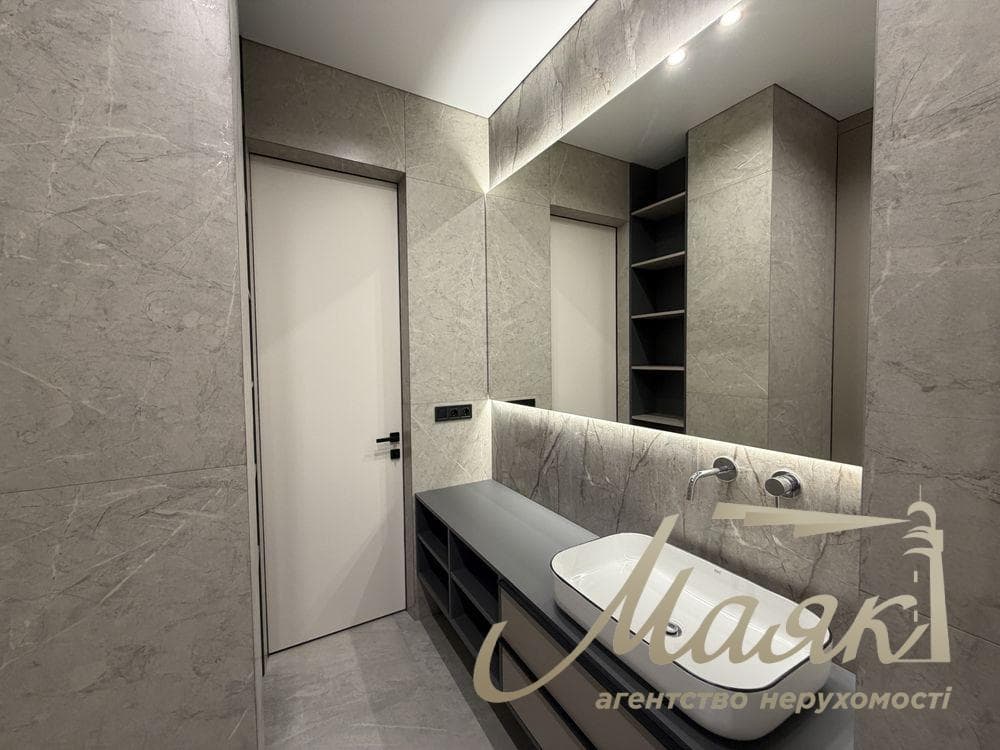 Продаж 1-кімнатної квартири в ЖК Delmar (57 м) на вулиці Верхогляда, 14А, Печерський район