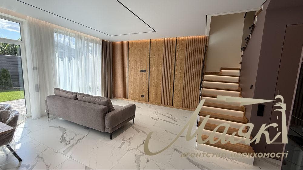 Rent / Townhouse / Self-contained / Osokorki