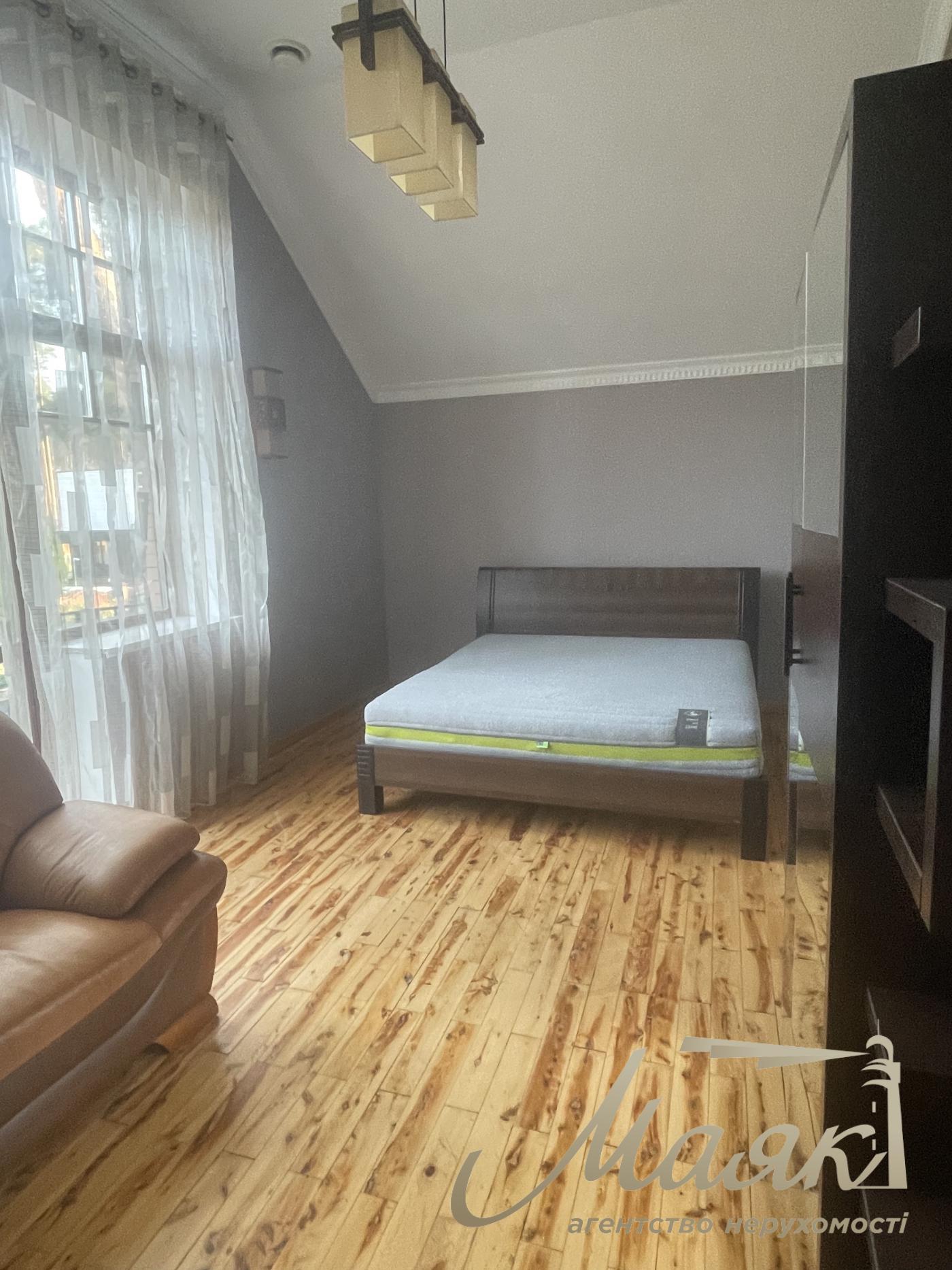 Оренда будинку Пуща Лісова, Мощун, закрите містечко з Лісом та Озером