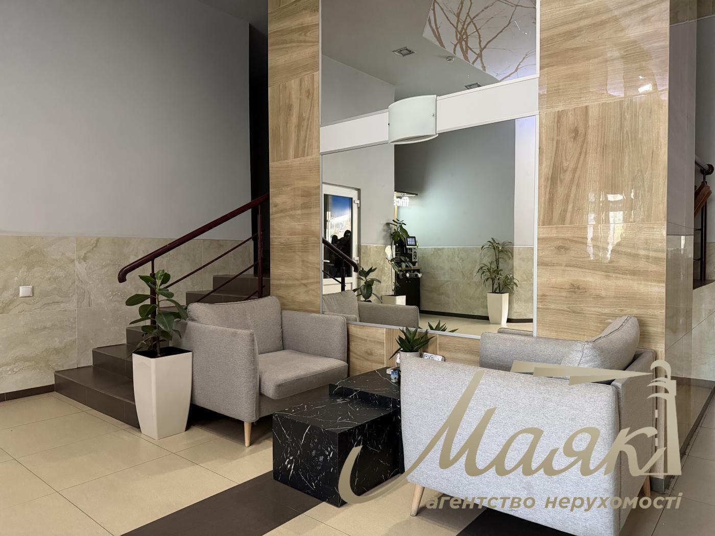 Оренда 3-х кімнатної квартири 130 кв.м. на вул.Преображенська 8Б