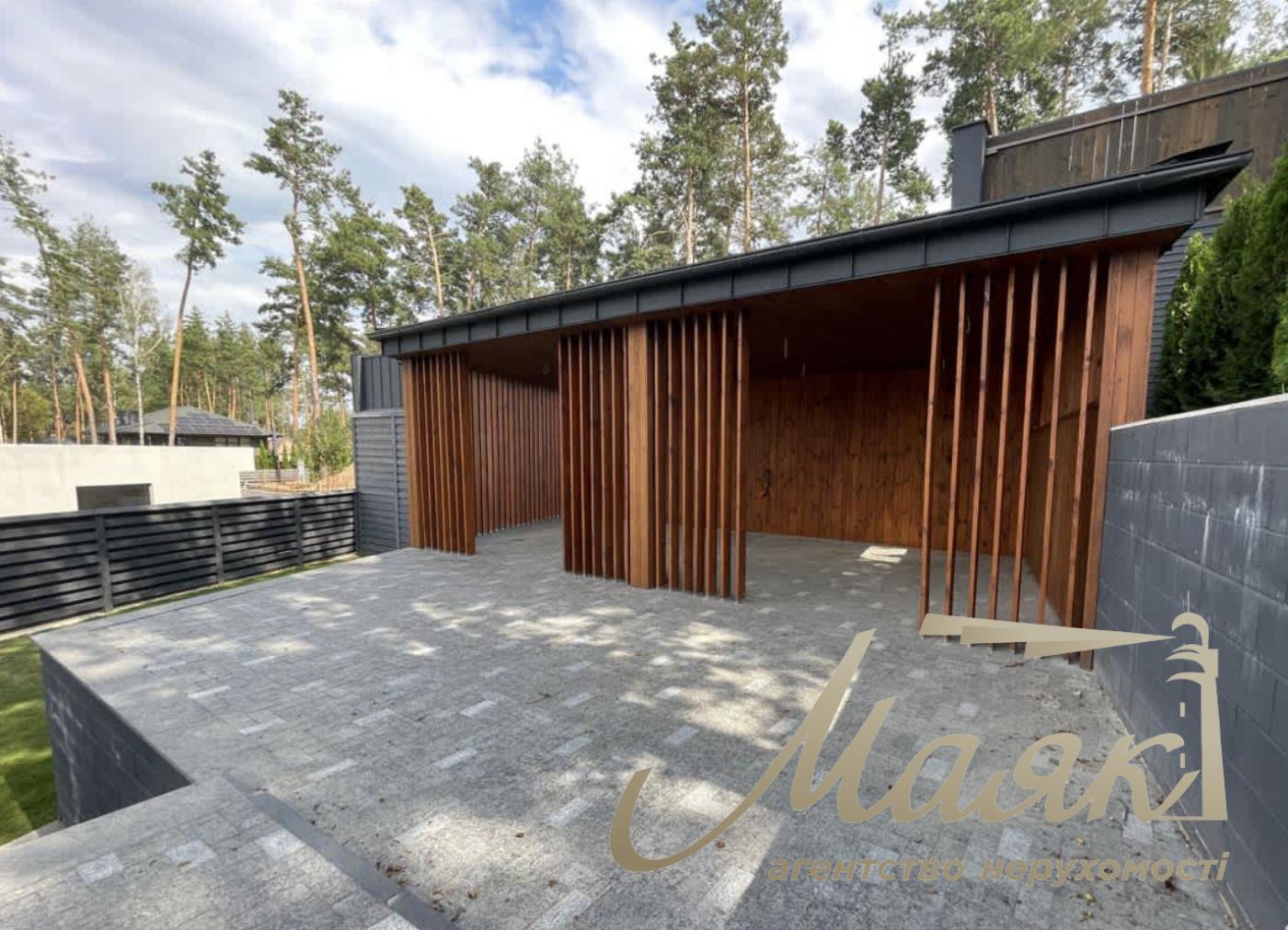 Продаж 2х-поверхового будинку 330м2 с. Ходосівка, Києво-Святошинський р-н.