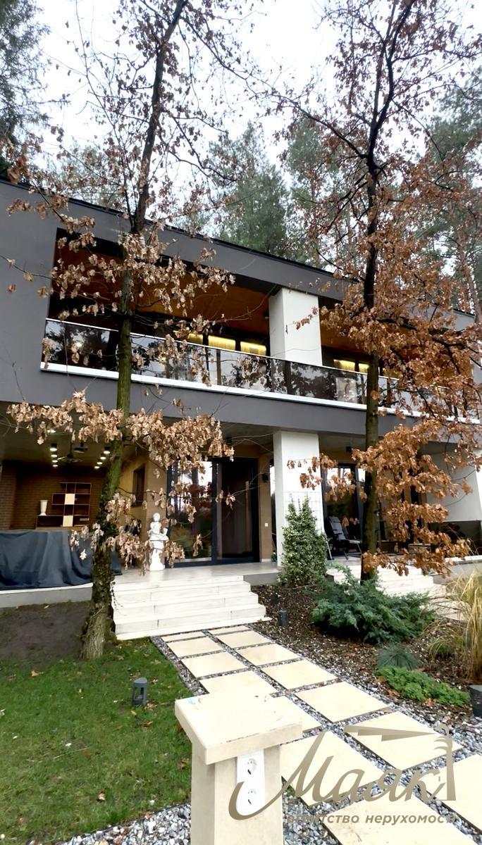 Оренда заміського будинку 215м2 з басейном у престижному передмісті Києва, Обухівський напрямок.