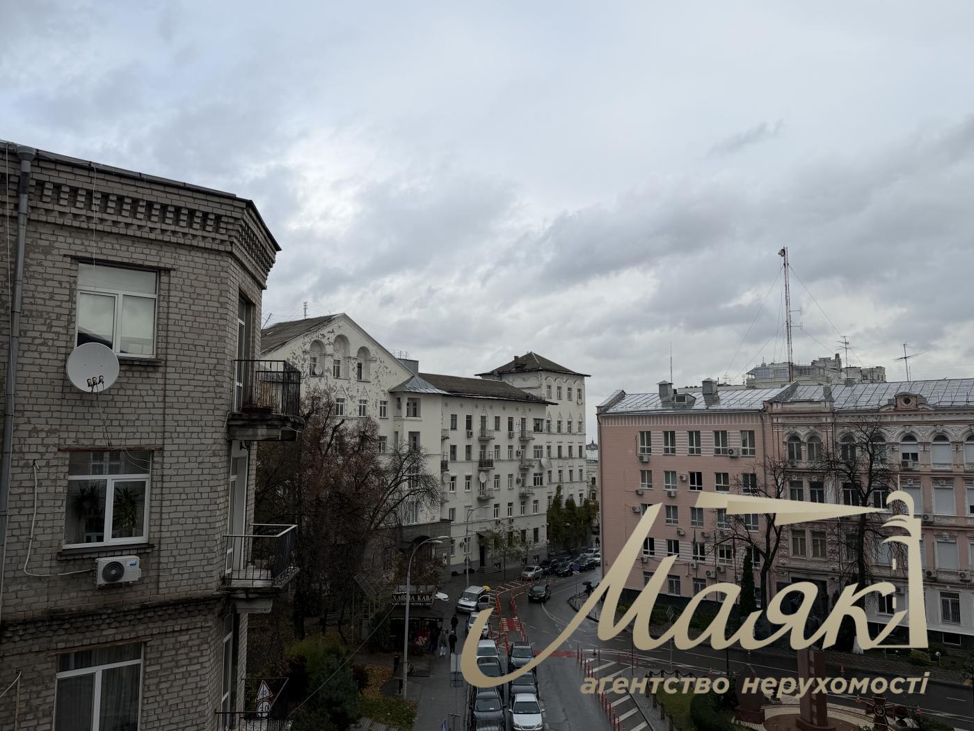 Оренда 4х-кімнатної квартири 200 м² у самому серці Києва - вул. Рейтарська, 5, Шевченківський район.