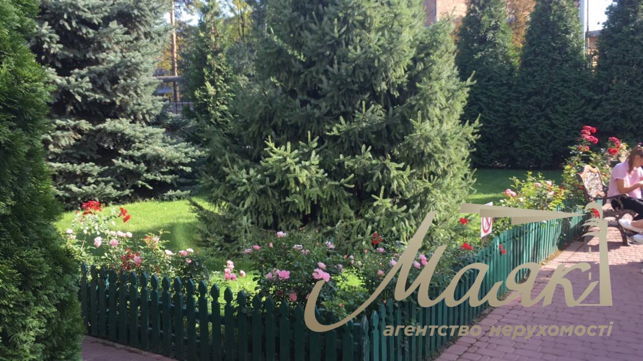 Sale of Office building 2500m. with repairs st. Boryspilska 19b