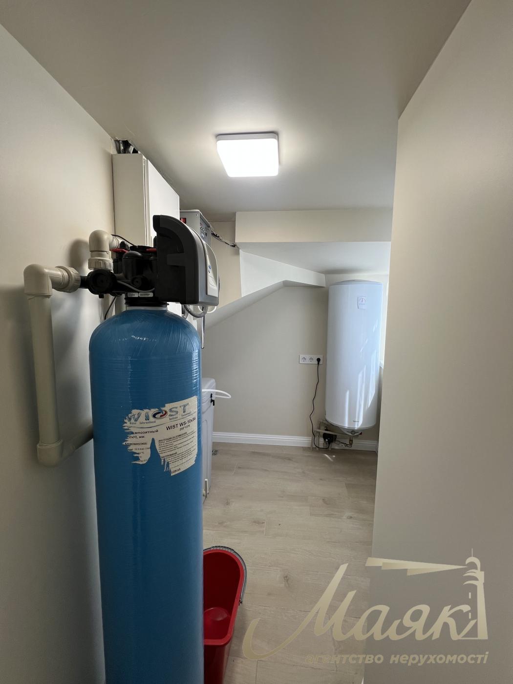 Rent 3-storey duplex 270m2, Kozin