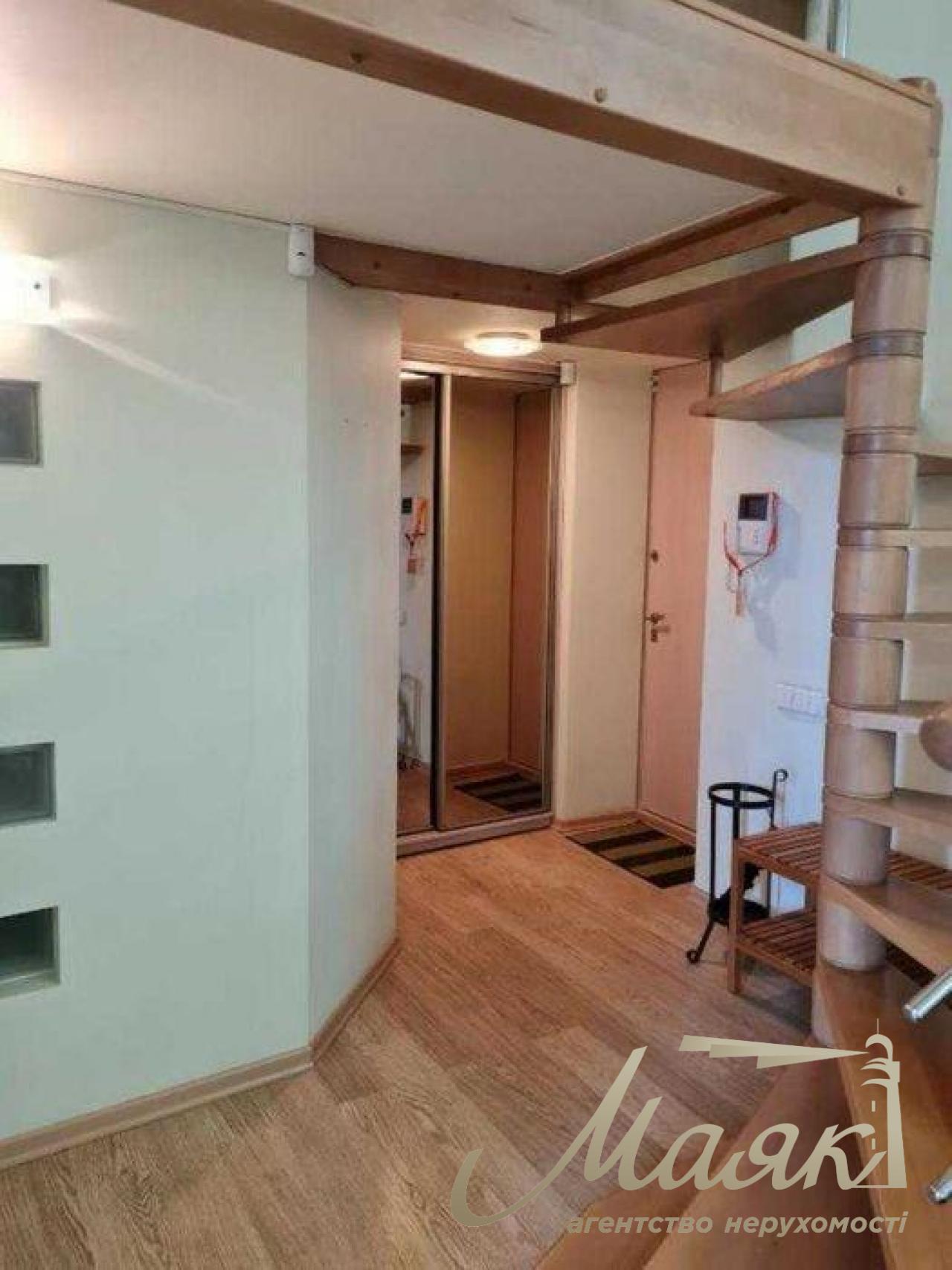 Sale two-level apartment Khreshchatyk