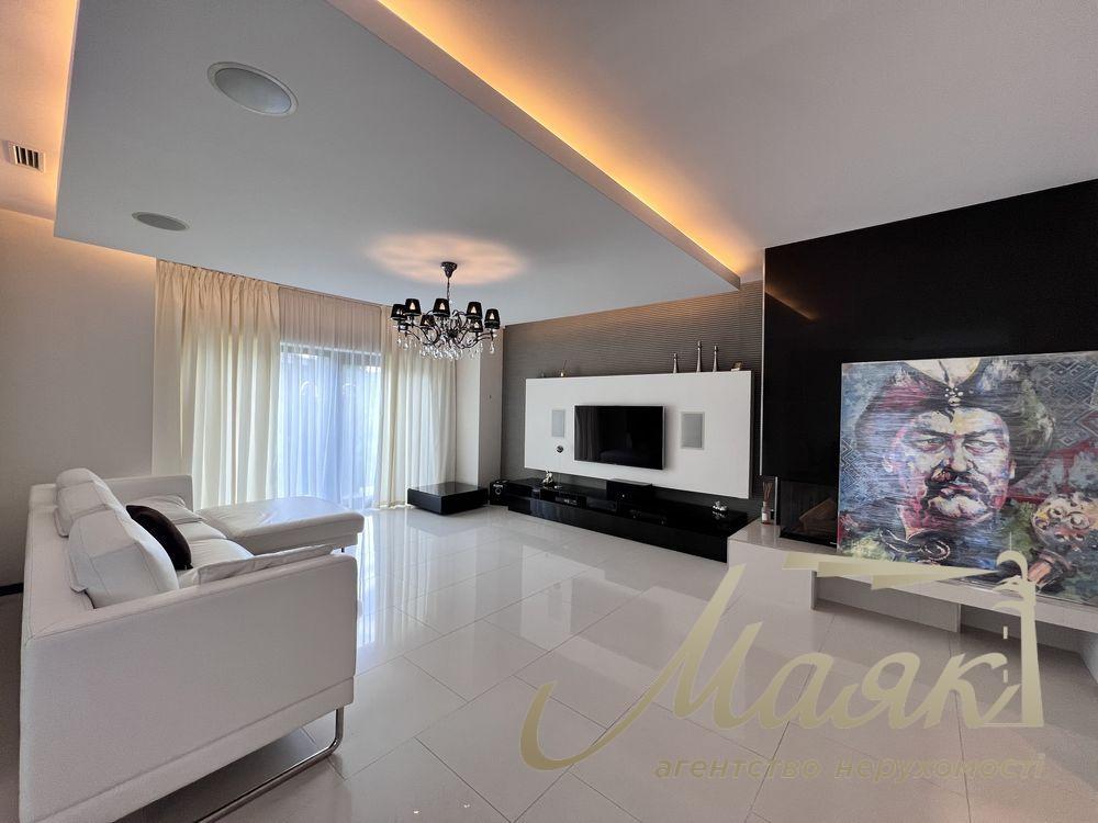 Оренда сучасного будинку Козин, Конча Заспа, з басейном