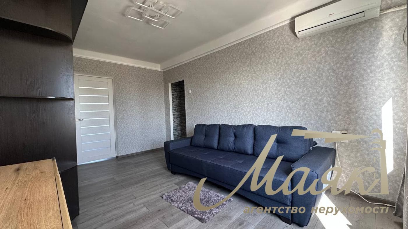 Продажа 3-комнатной квартиры Харьковское шоссе 21/1, Дарницкий район