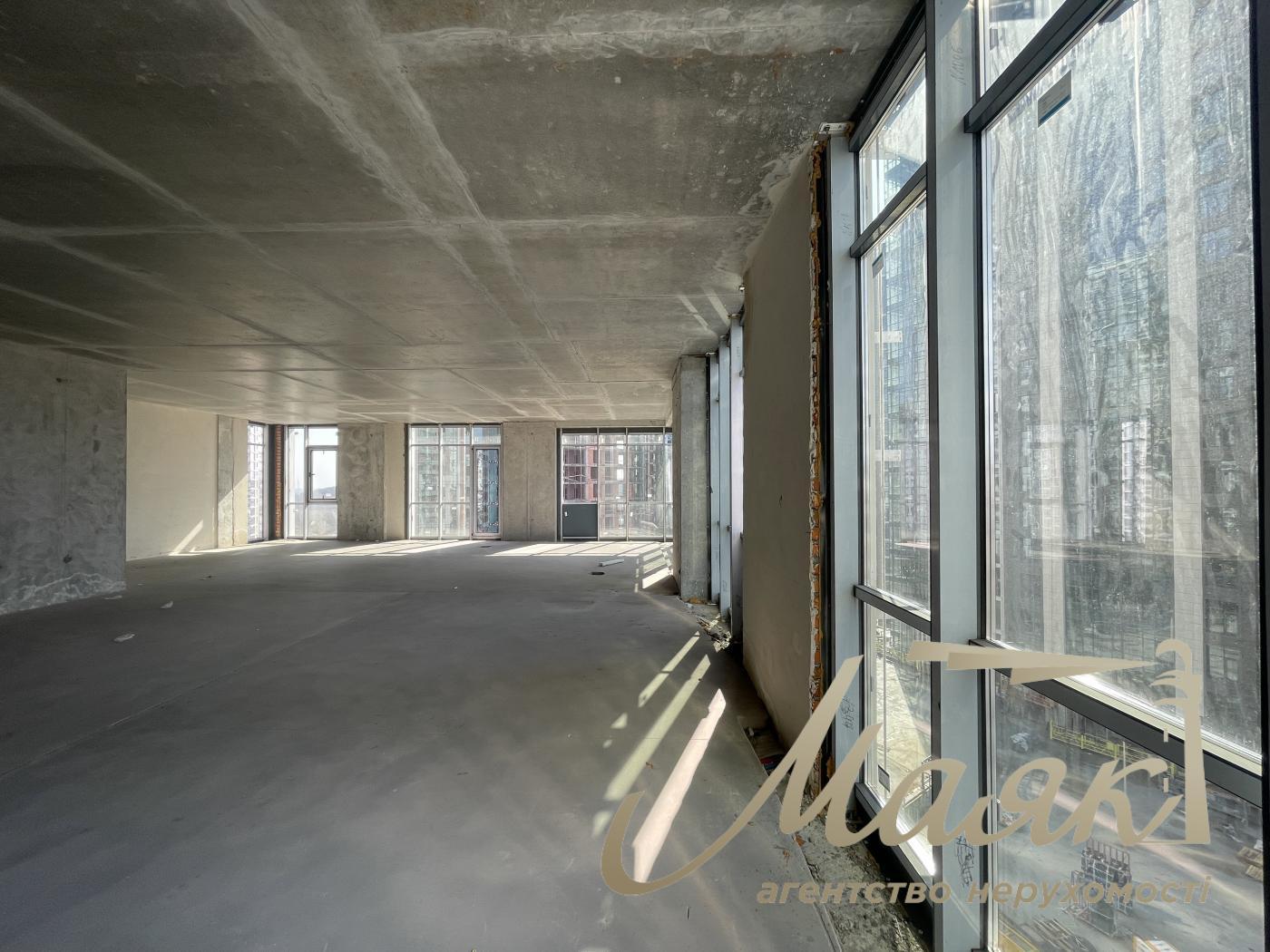 Продаж 3-х кімнатної квартири, 133 м2 у ЖК Новопечерські Липки Драгомирова 7 черга