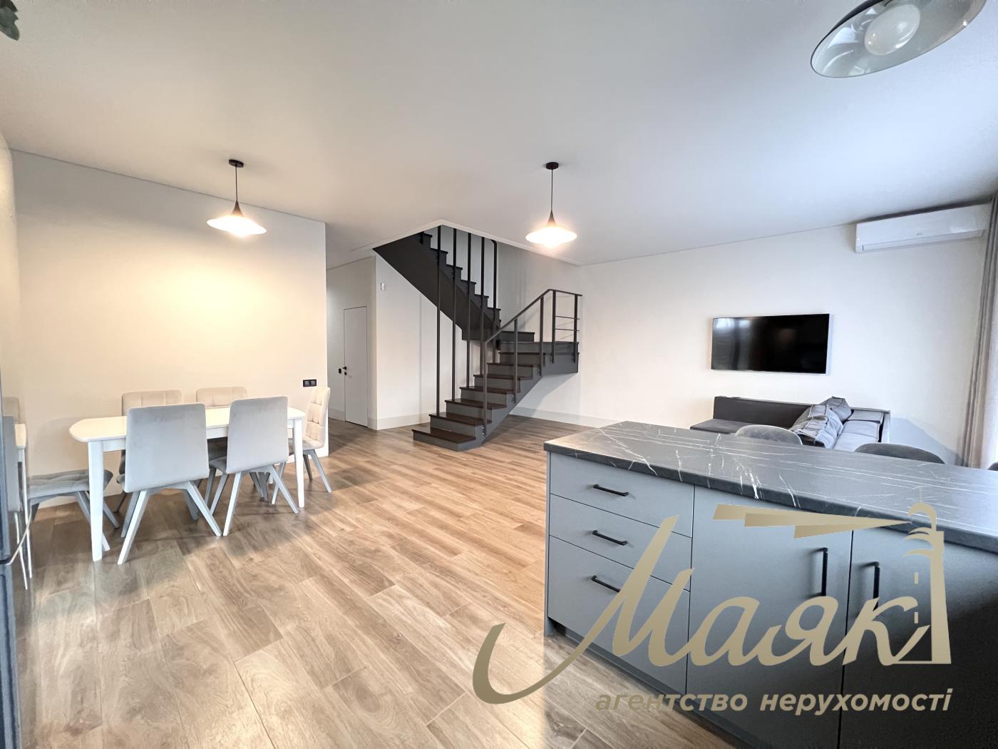 Rent 2-storey house 157m2, Goloseevsky district