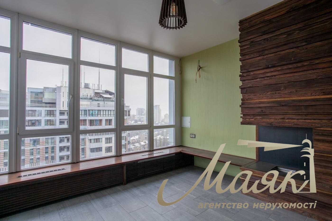 Rent apartment in LCD "Novopecherskie Lipki", 240 m², Verkhoglyada str., 4 rooms