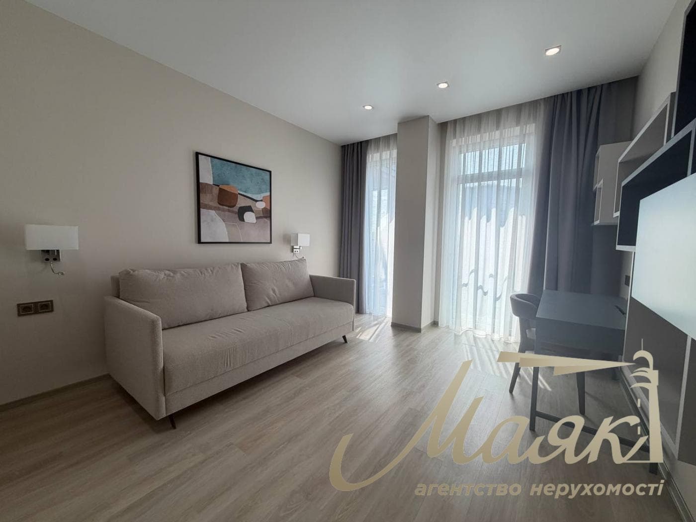4-room apartment for rent in the Atlantic Residences complex, 118 Antonovycha St., Downtown.