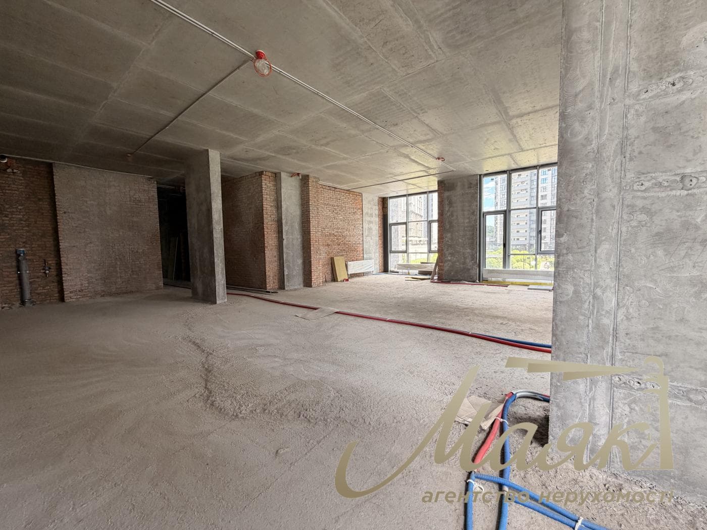 Rent a facade room 182m2, Residential Complex Novopecherskie Lipki