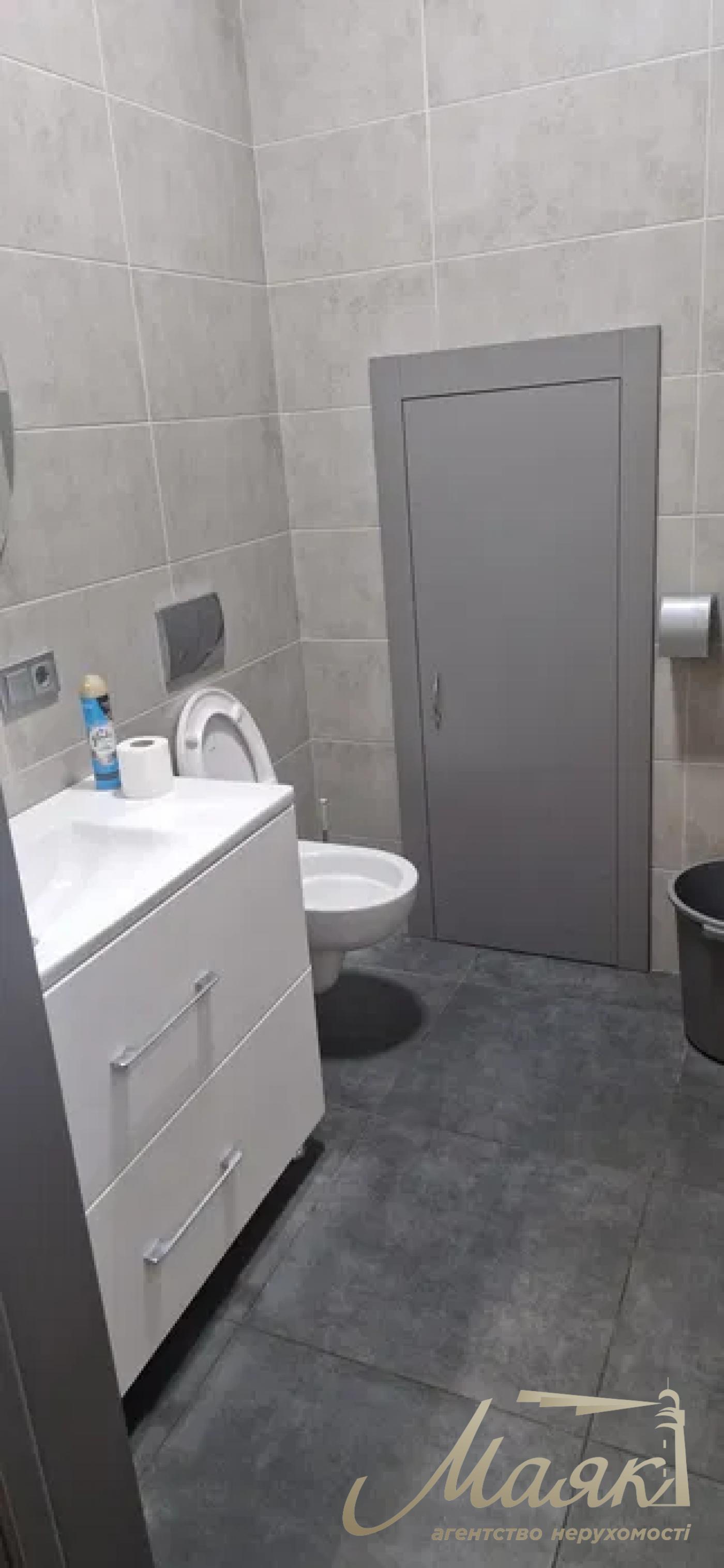 Оренда офісу 214м2 в ЖК Фундуклеївський по вул.Бодана Хмельницького 58-А, Центр.