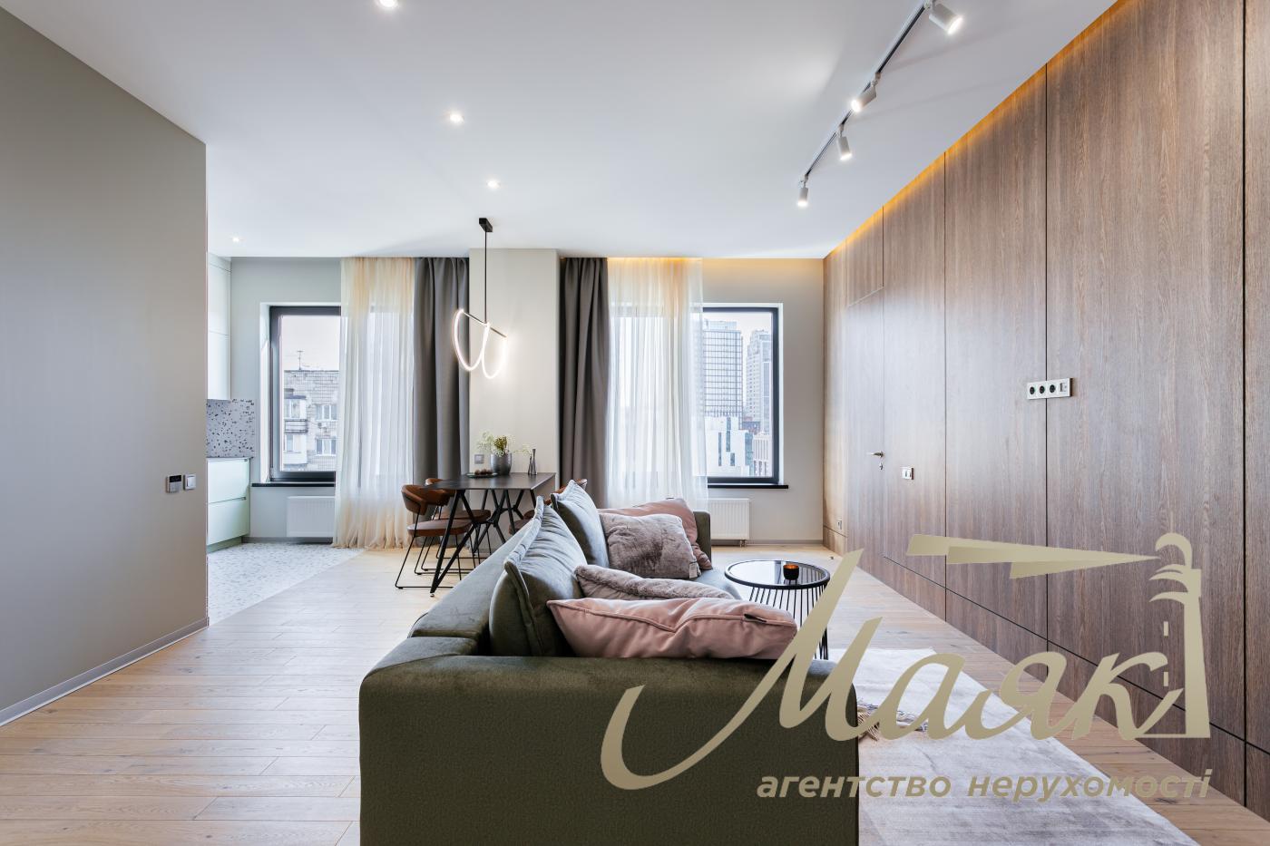 Продаж 3х-кімнатної квартири 86 м2 в ЖК "ЖК RESIDENT Concept House" Володимирська 86а, Київ