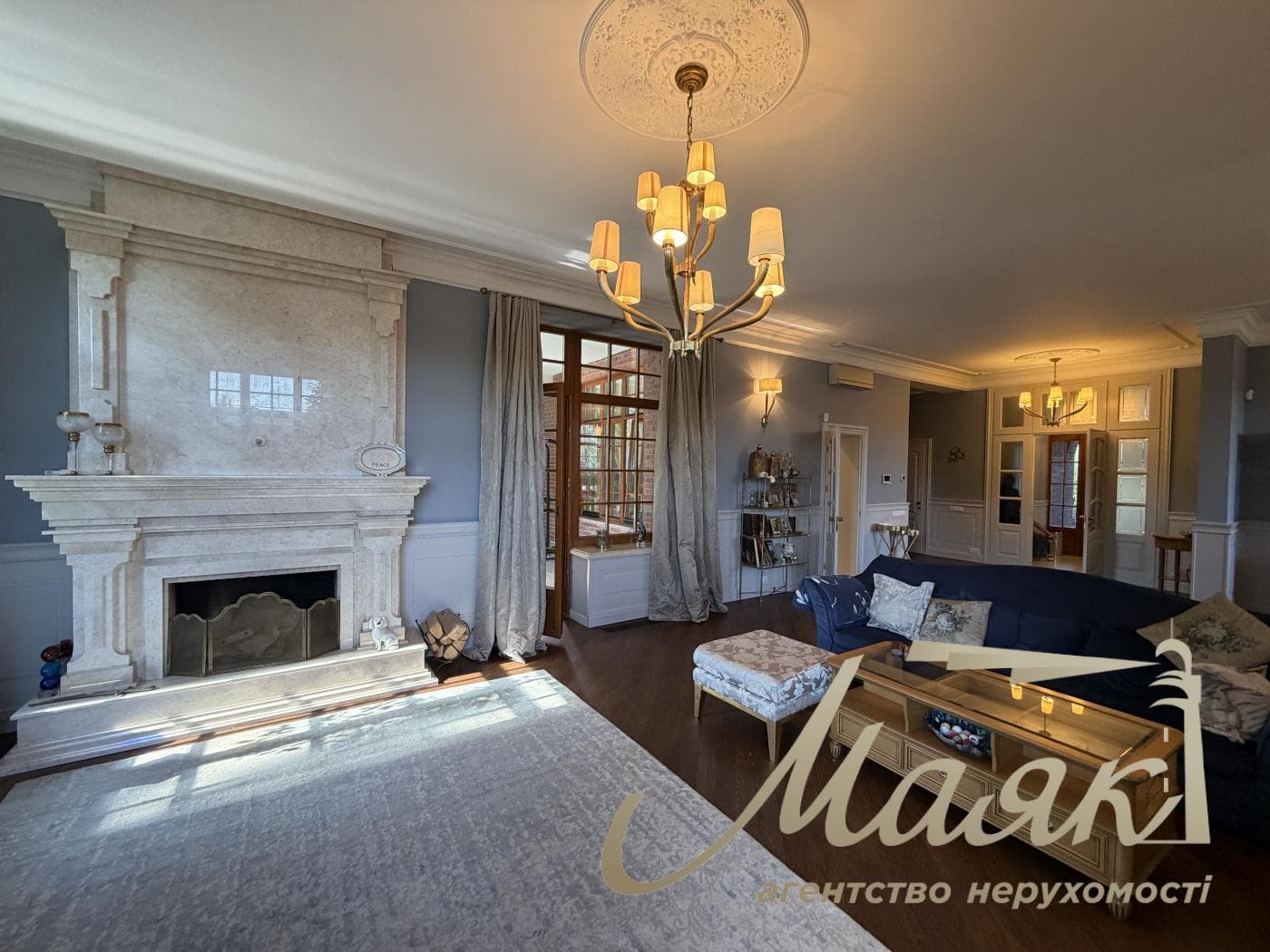Продаж 2-поверхового будинку площею 466 м², Лісники