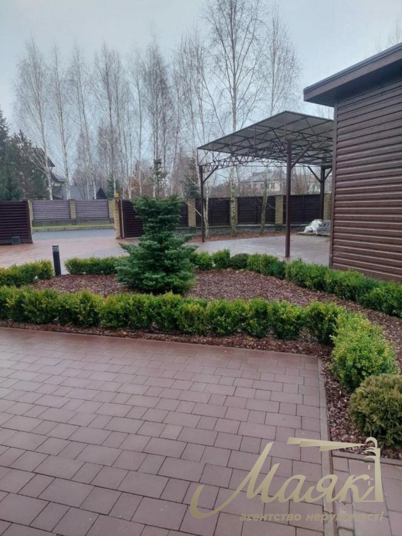 Аренда 450м2 в СМТ Козин/Плюты КГ "Свитанок"