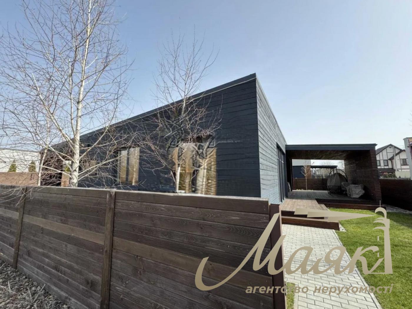 Оренда шикарного сучасного будинку 160 м² у Романкові | Закрита територія