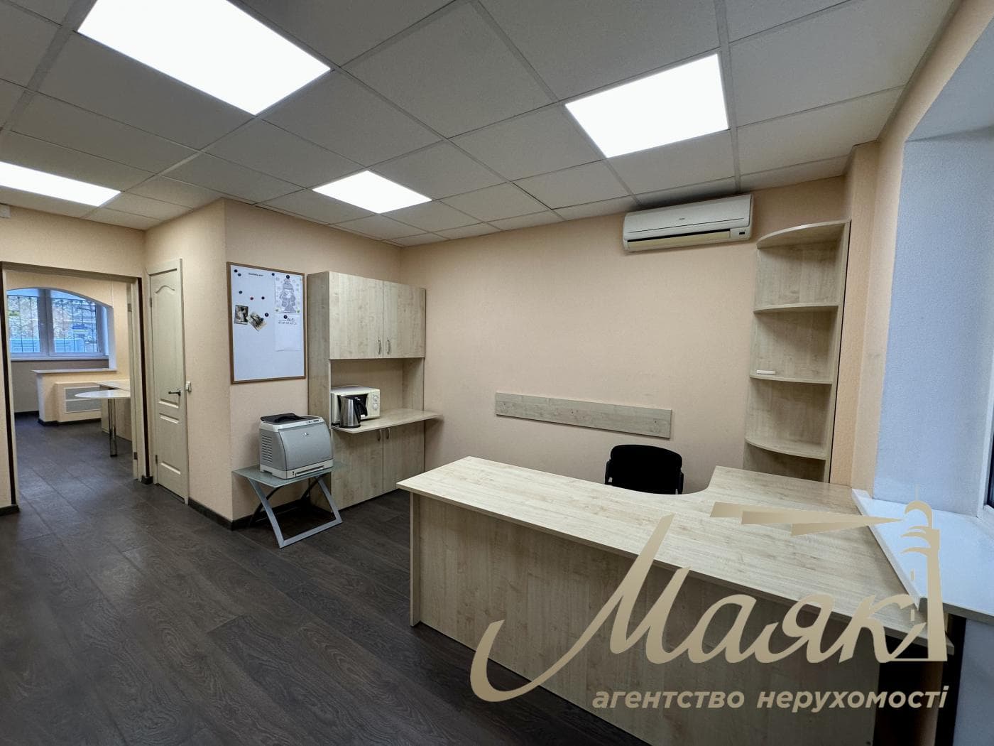 Оренда офісного приміщення (70 м²) на просп. Свободи, 17, Виноградар