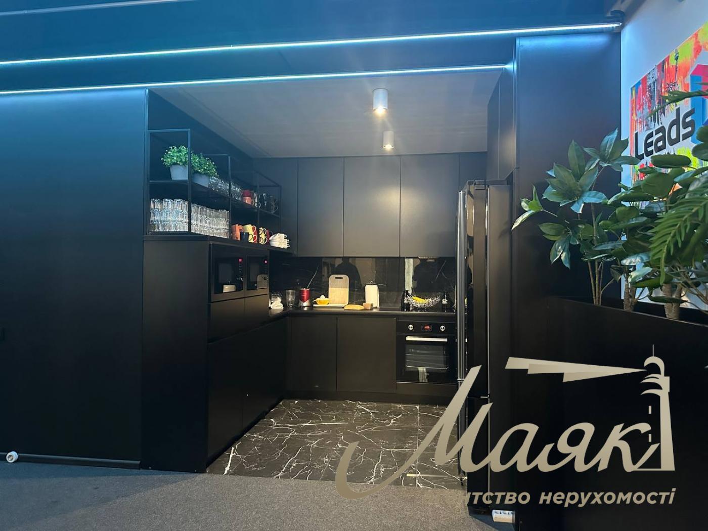 Оренда офісу 680м2 в ЖК Нью Йорк по вул.Антоновича 74, Олімпійська