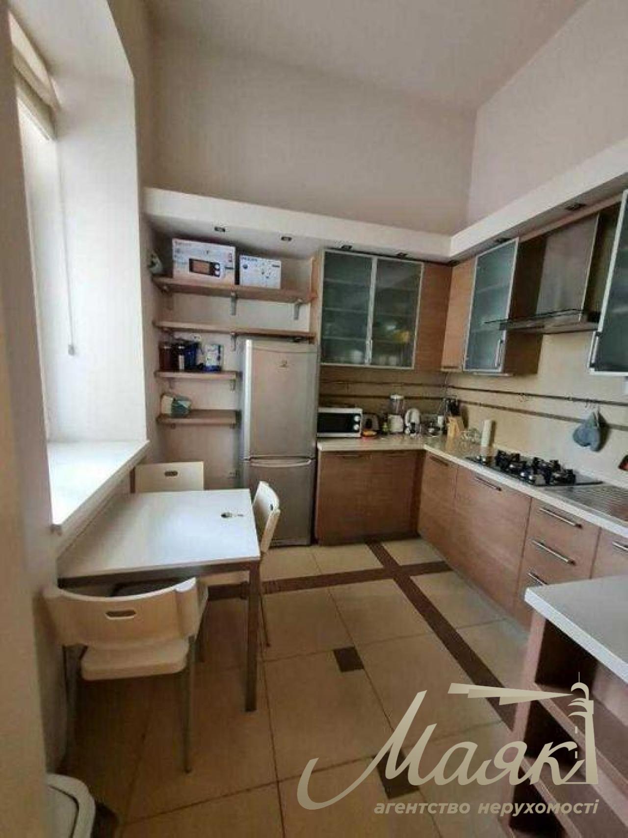 Sale two-level apartment Khreshchatyk