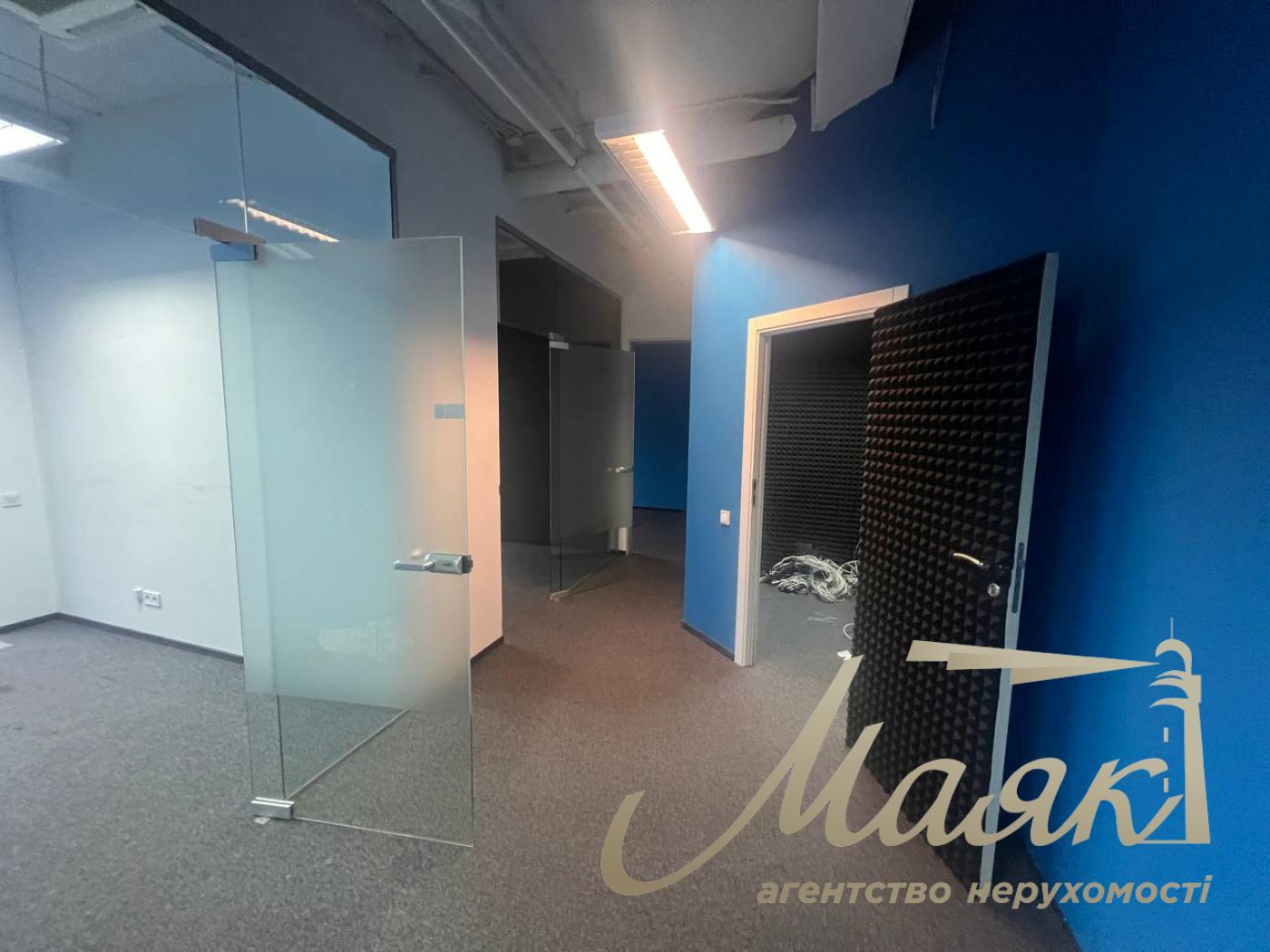 Office for rent 490m2 in BC Merx,15 Leipzigskaya St., Pechersk