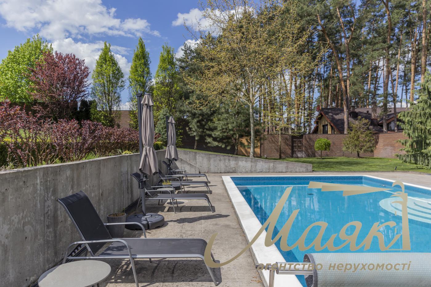 Продажа загородной резиденции в с.Капитановка, Киево-Святошинский р-н