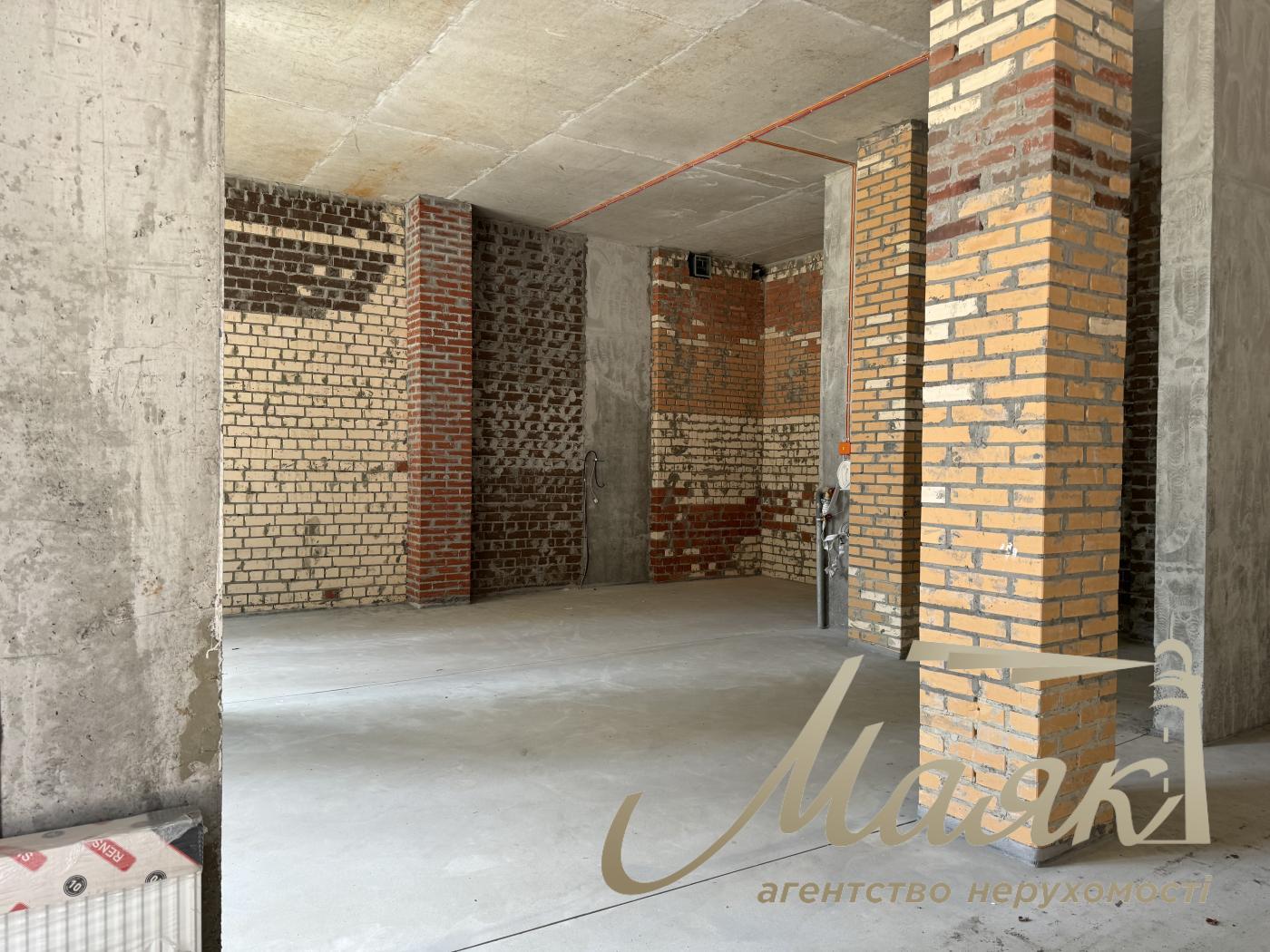 Rent of façade premises 518.3 m² in the residential complex "Suchasny Kvartal", Otradny, Solomyansky district.